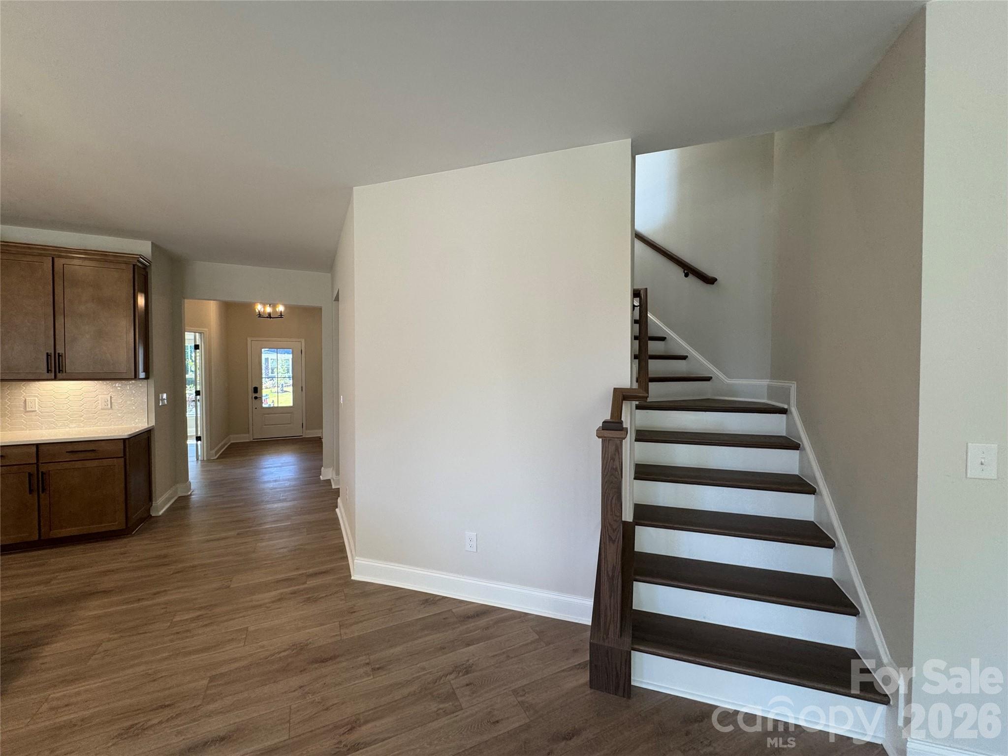 974 Kinship Drive Property Photo 8