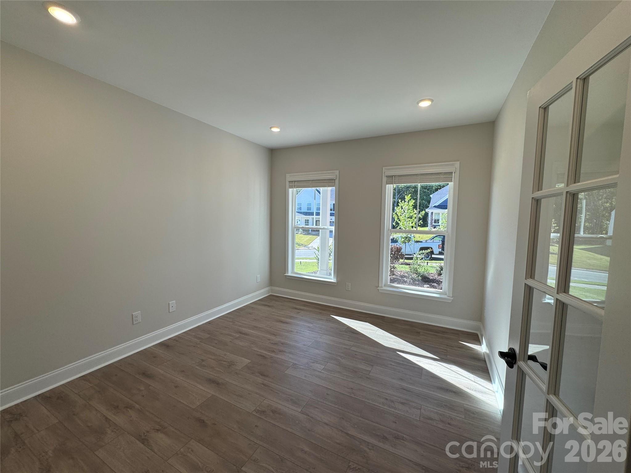 974 Kinship Drive Property Photo 9