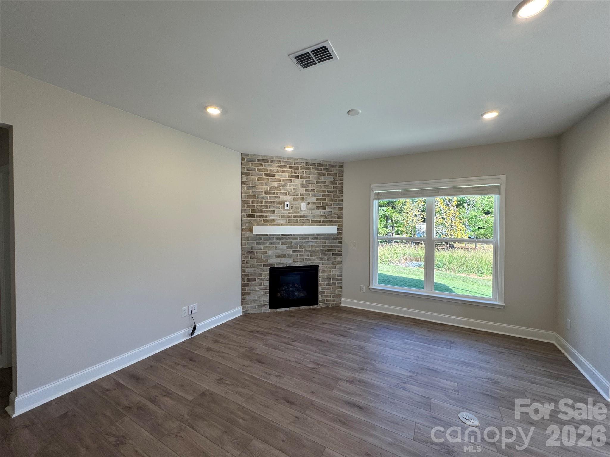 974 Kinship Drive Property Photo 10