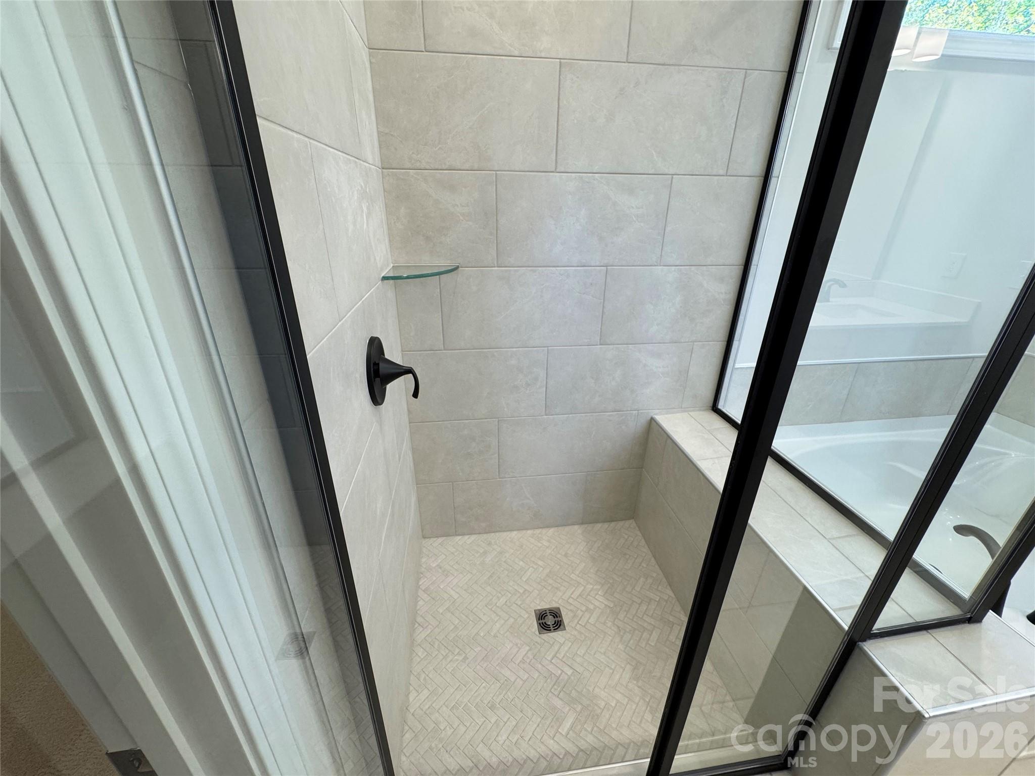 974 Kinship Drive Property Photo 14