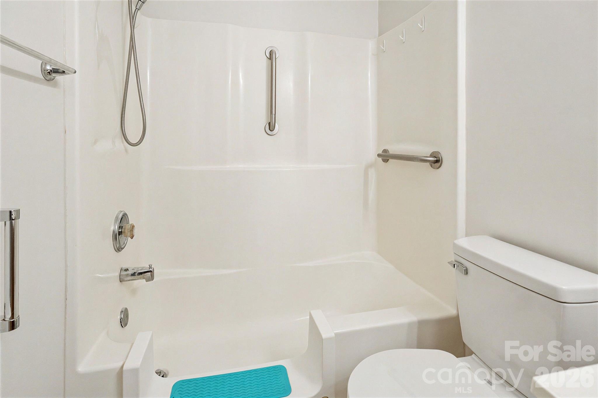 431 Danielle Way Property Photo 23
