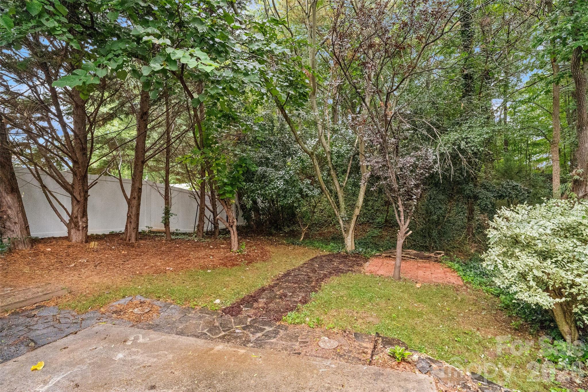 431 Danielle Way Property Photo 25