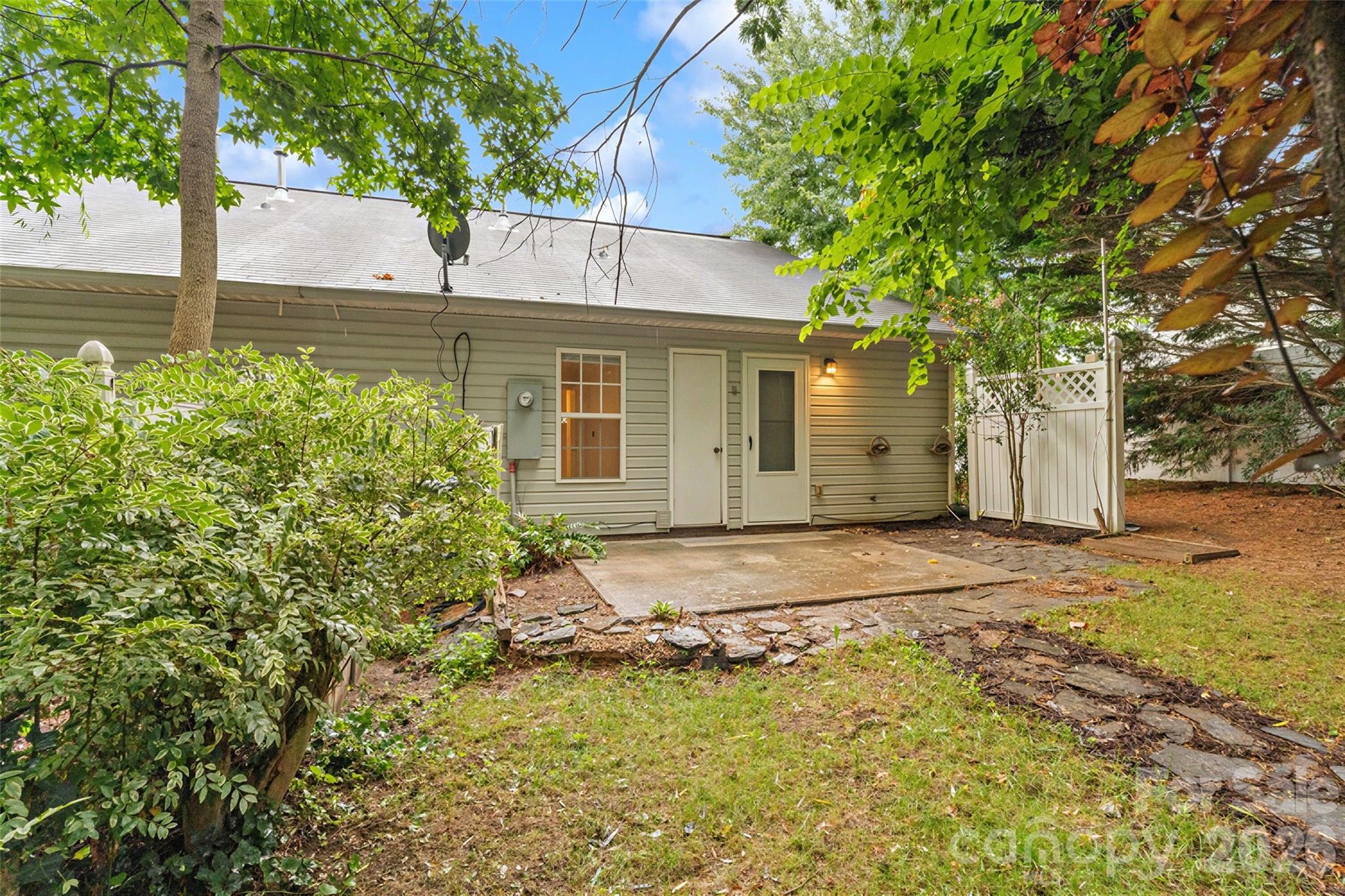 431 Danielle Way Property Photo 27