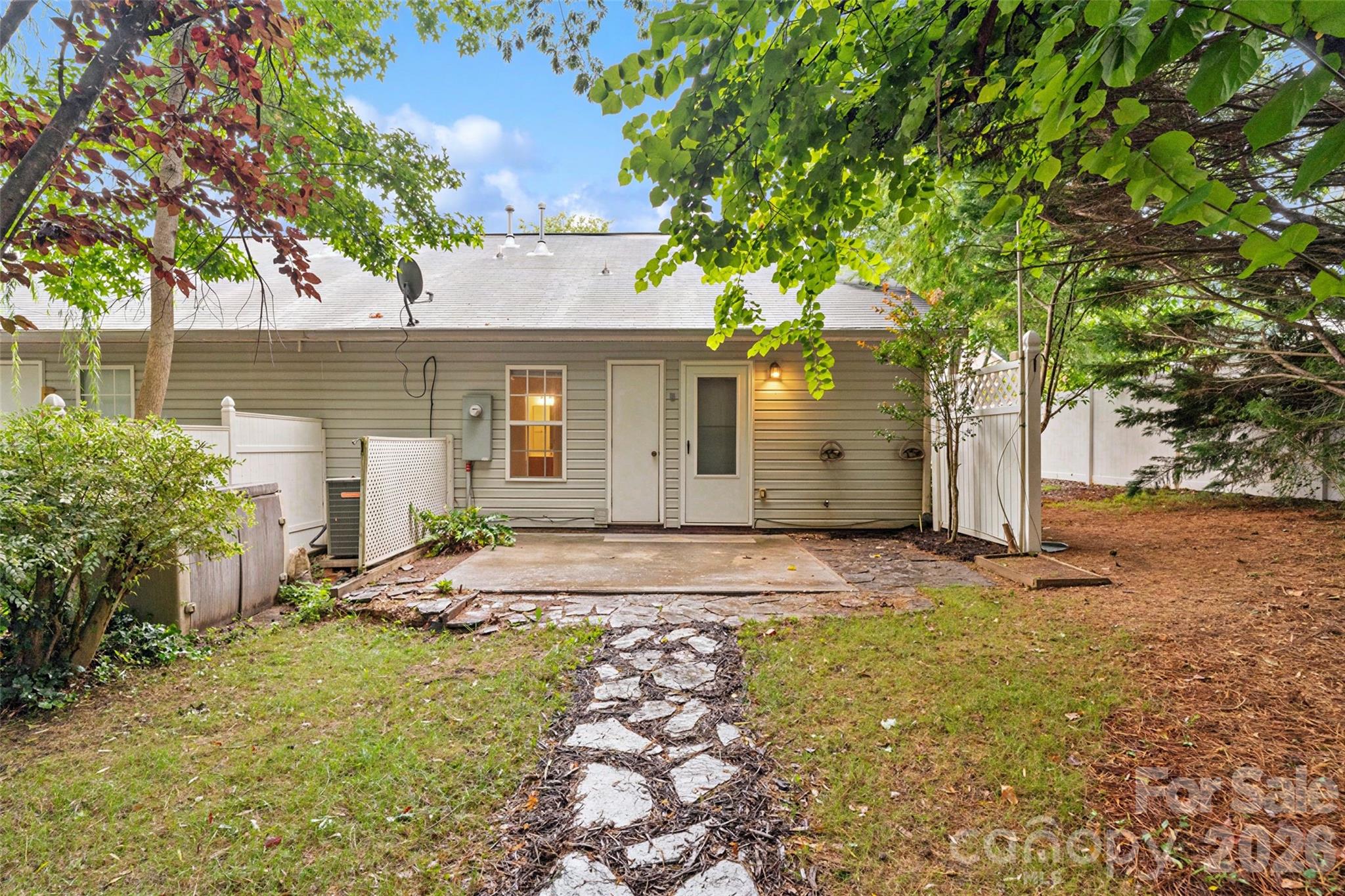 431 Danielle Way Property Photo 31
