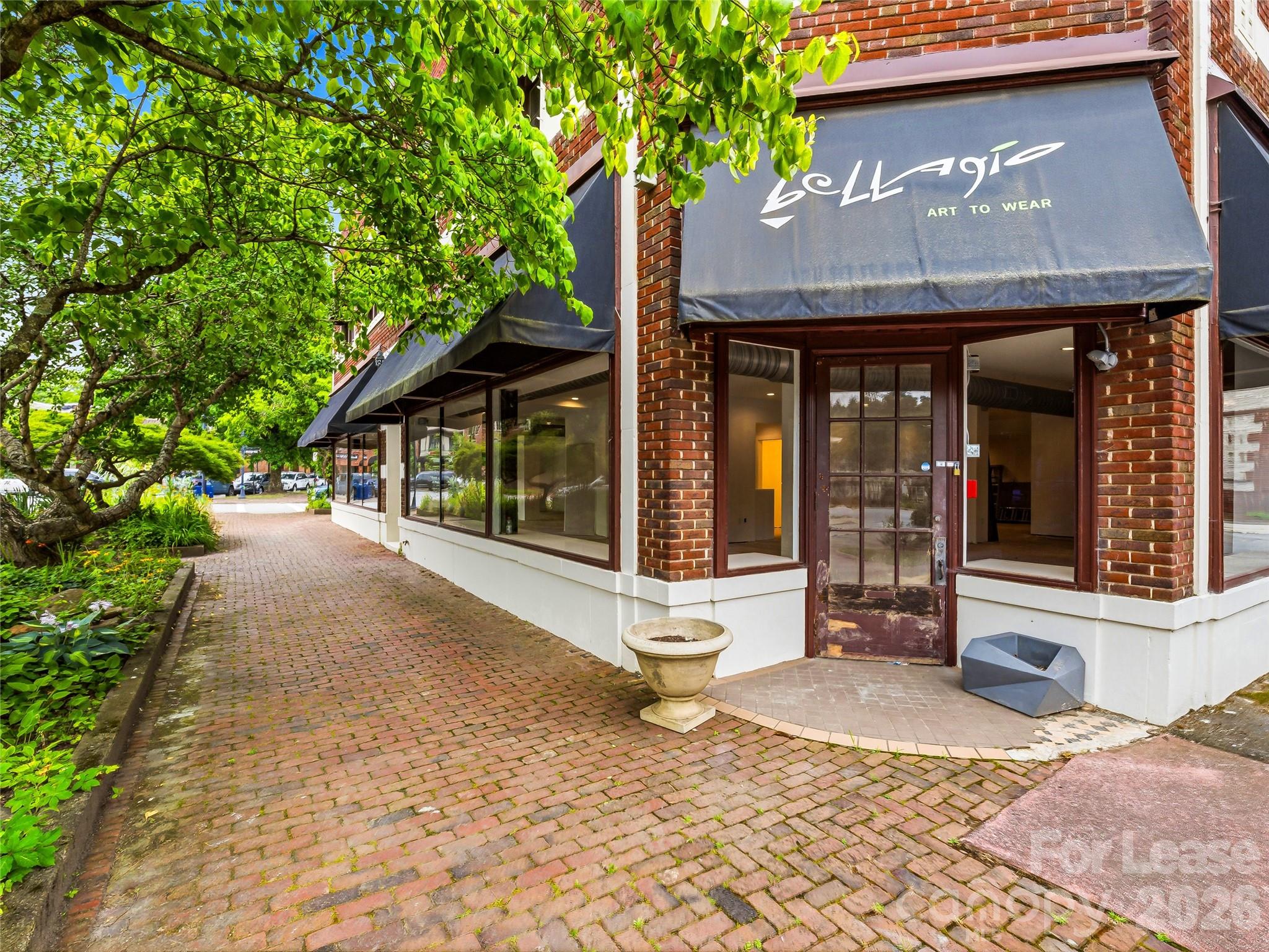 5 Biltmore Plaza Property Photo 5
