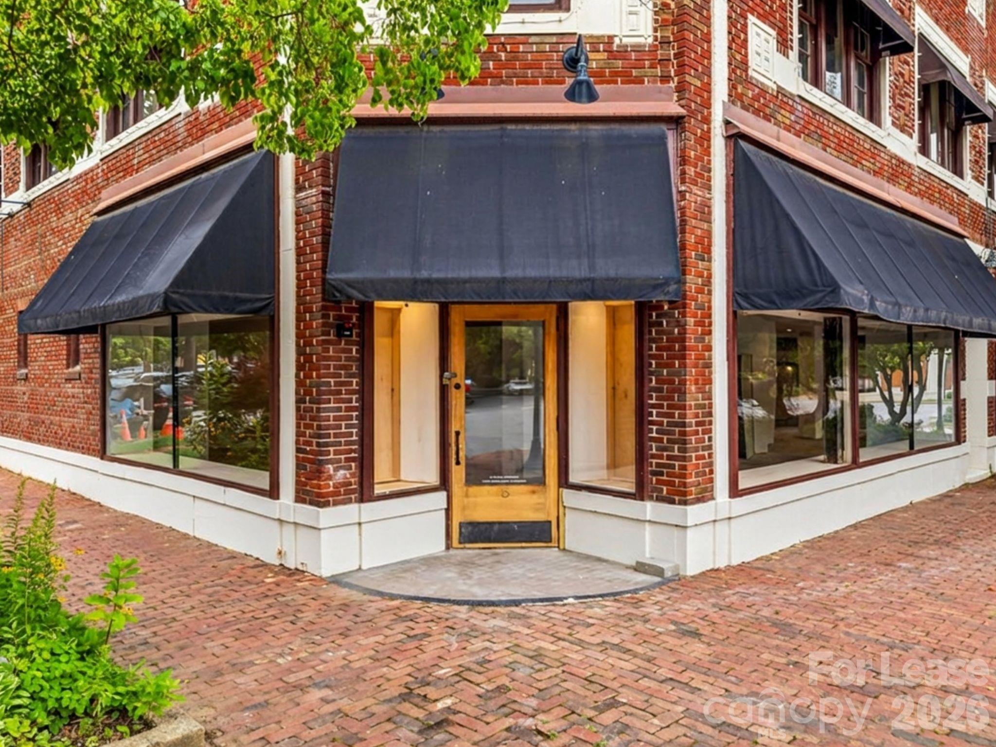 5 Biltmore Plaza Property Photo 6