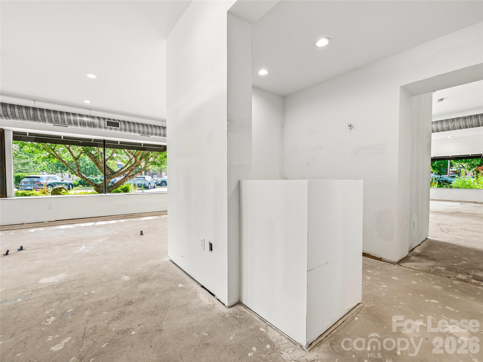 5 Biltmore Plaza Property Photo 11