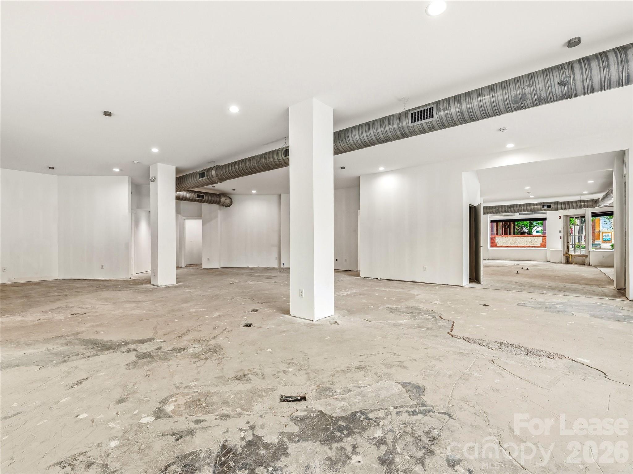 5 Biltmore Plaza Property Photo 15