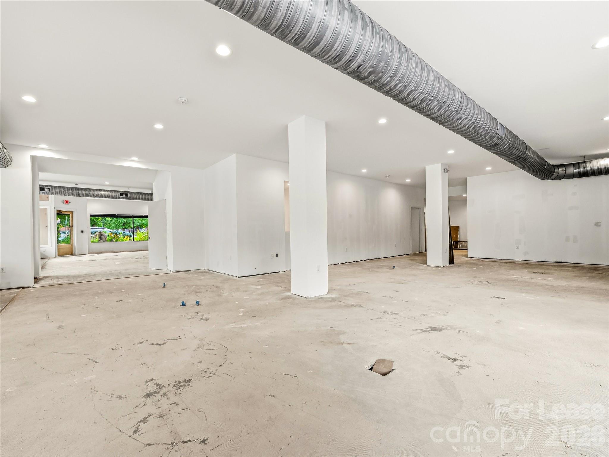 5 Biltmore Plaza Property Photo 16