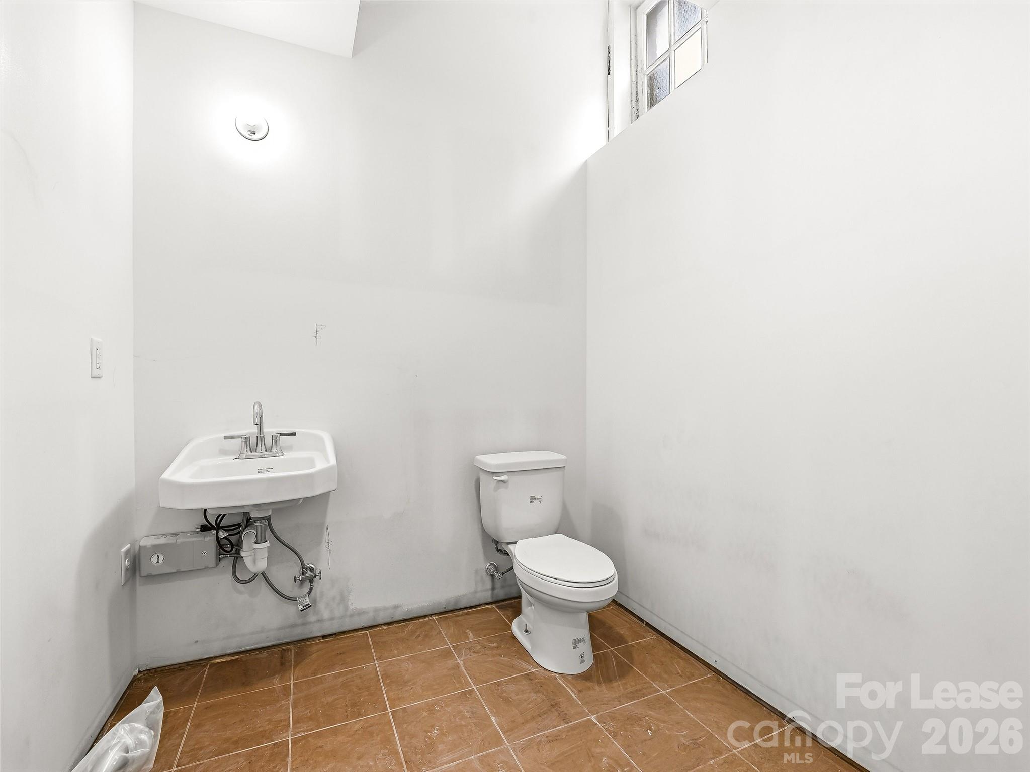 5 Biltmore Plaza Property Photo 22