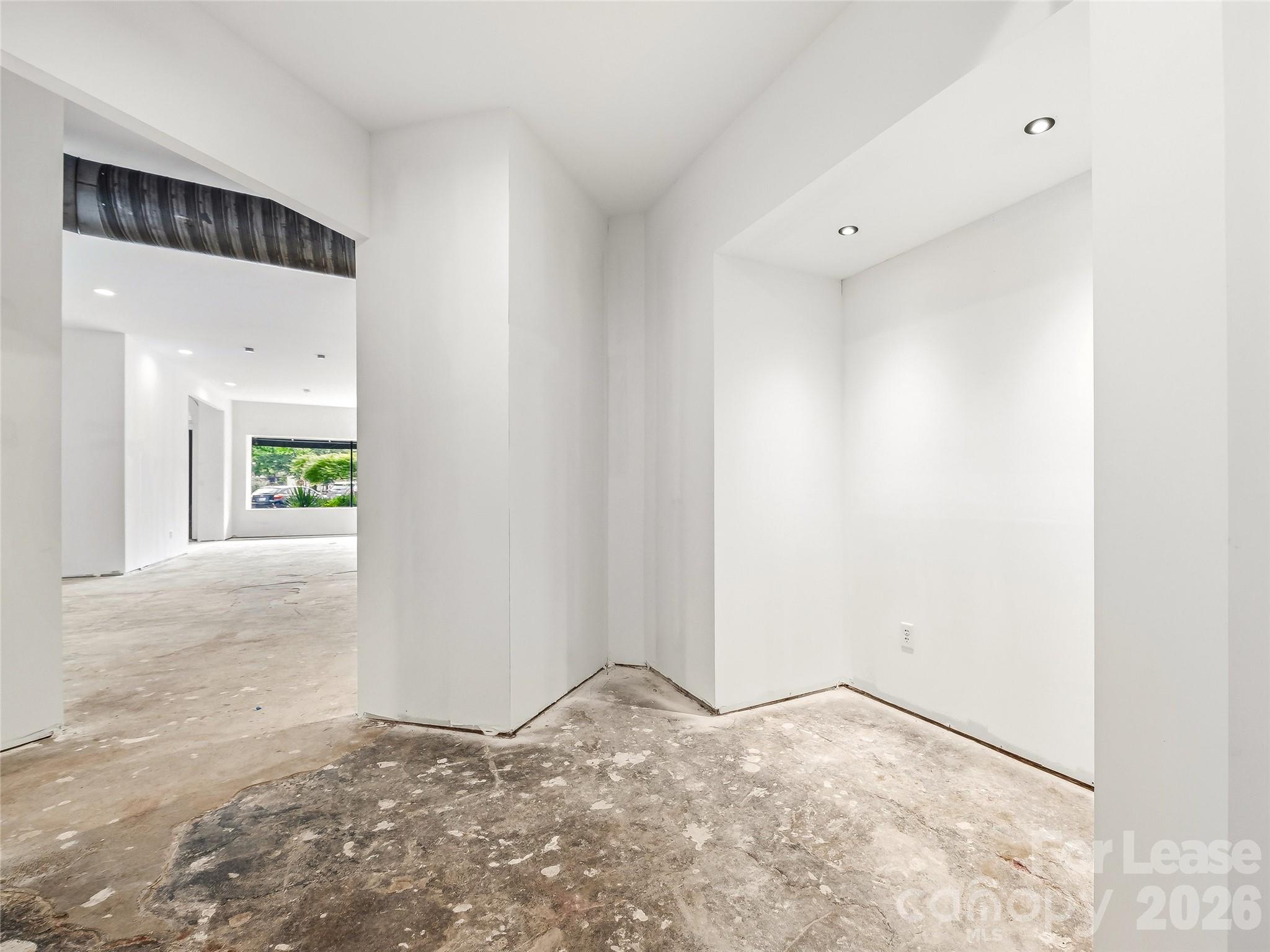 5 Biltmore Plaza Property Photo 23