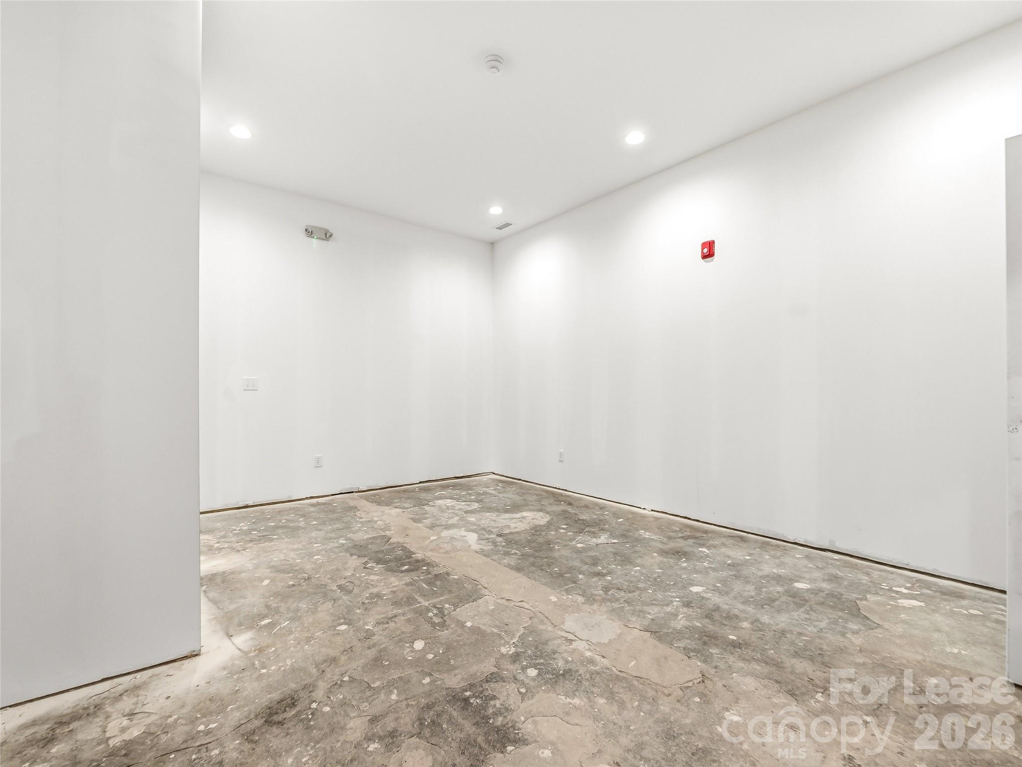 5 Biltmore Plaza Property Photo 27
