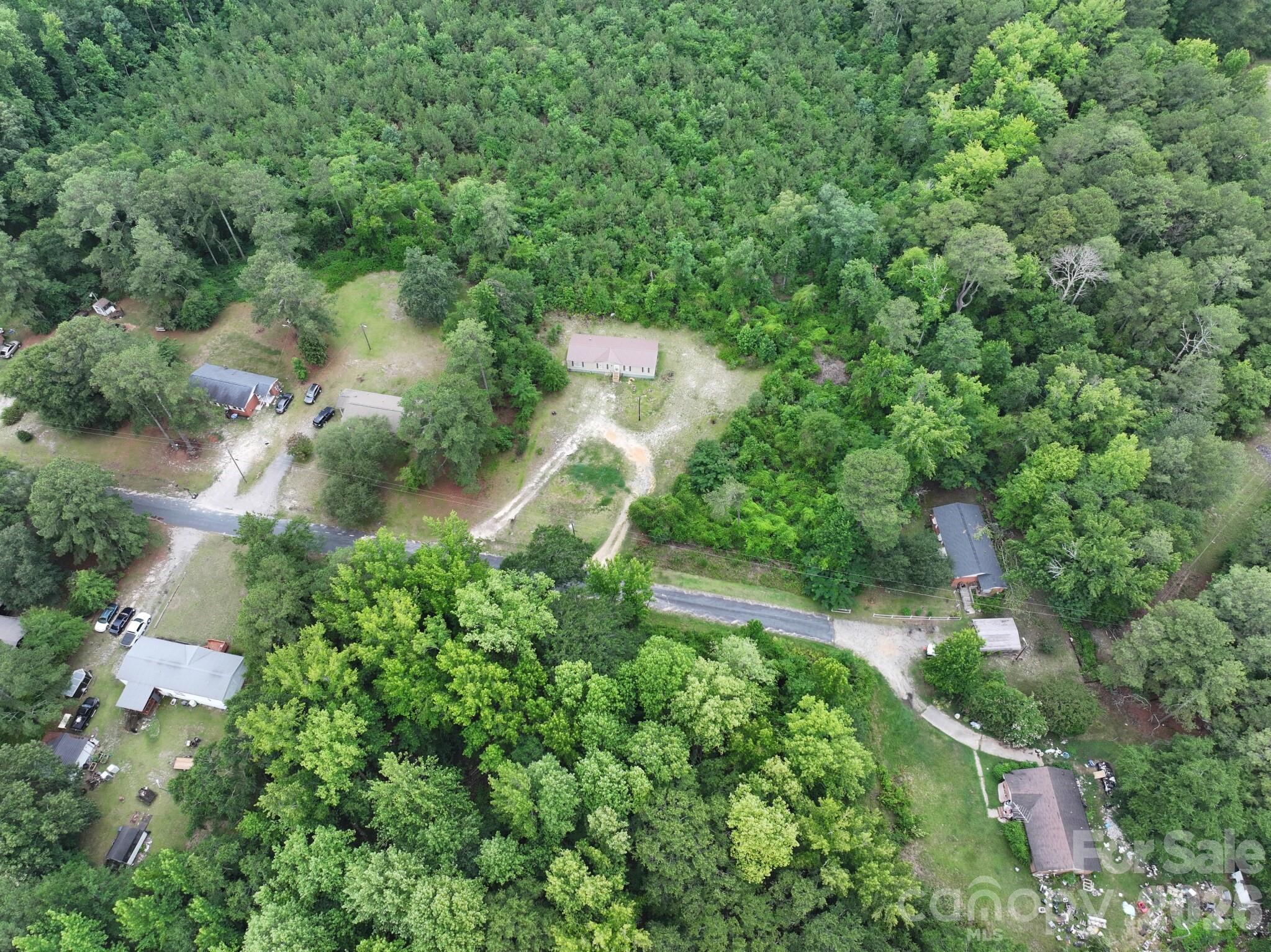 132 Short Town Road Property Photo 4