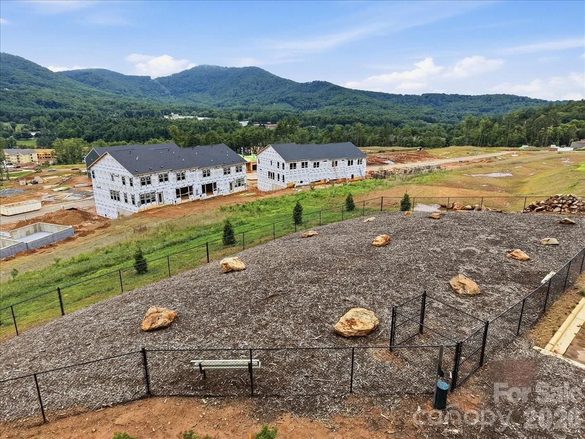 235 Smokey Holler Drive Property Photo 18