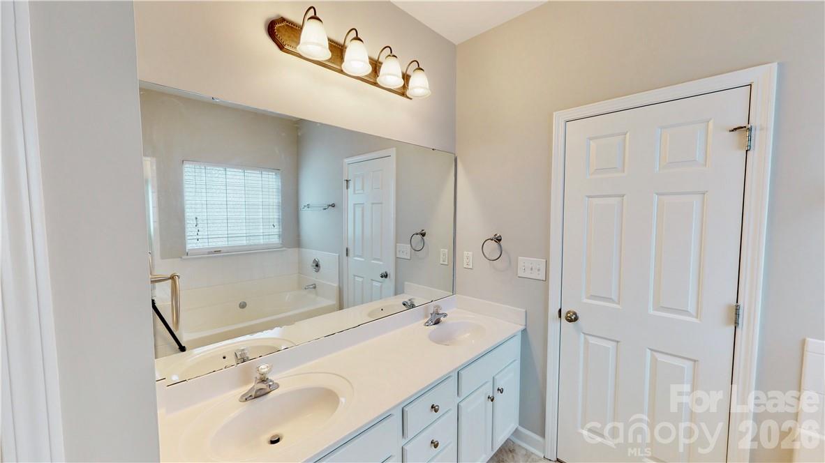 8321 Suttonview Drive Property Photo 25