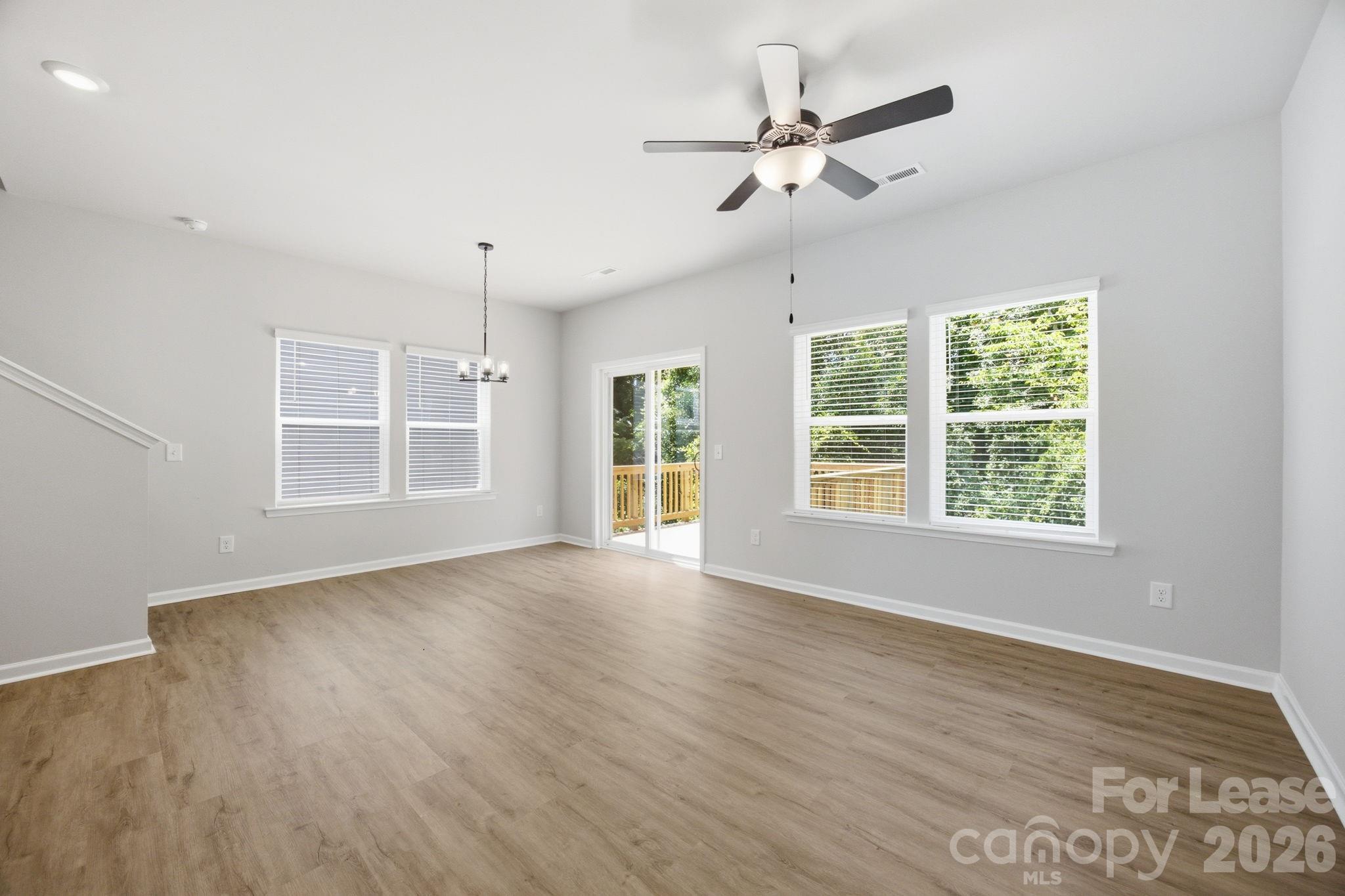 3018 Reid Avenue B Property Photo 6