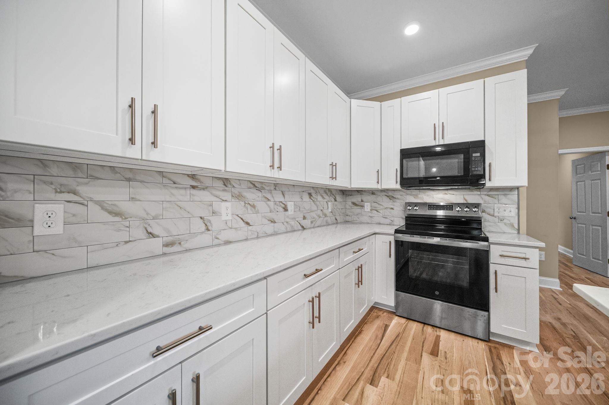 111 Hemphill Avenue Property Photo 9