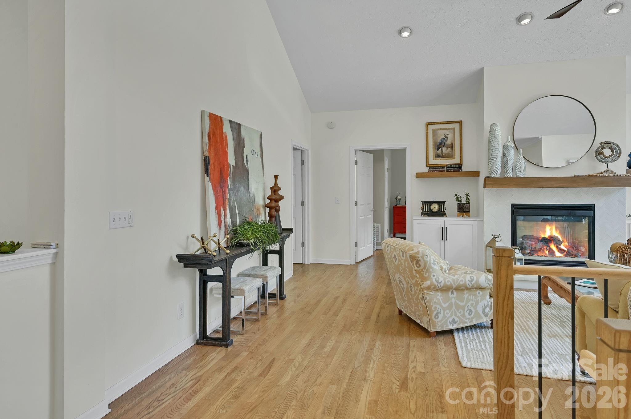 77 Carriage West Drive Property Photo 5