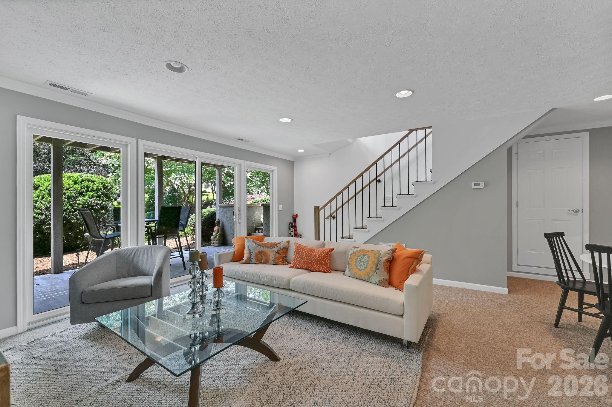 77 Carriage West Drive Property Photo 33