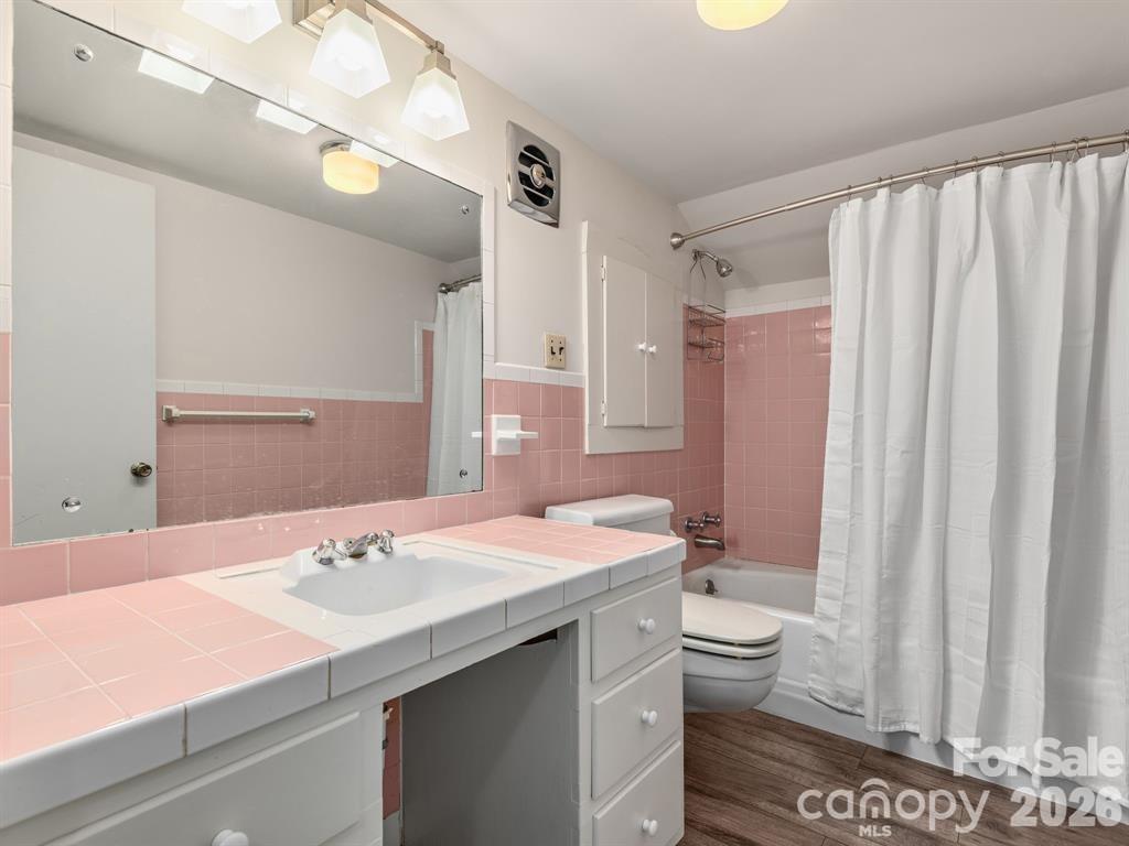 143 S Ridgecrest Avenue Property Photo 20