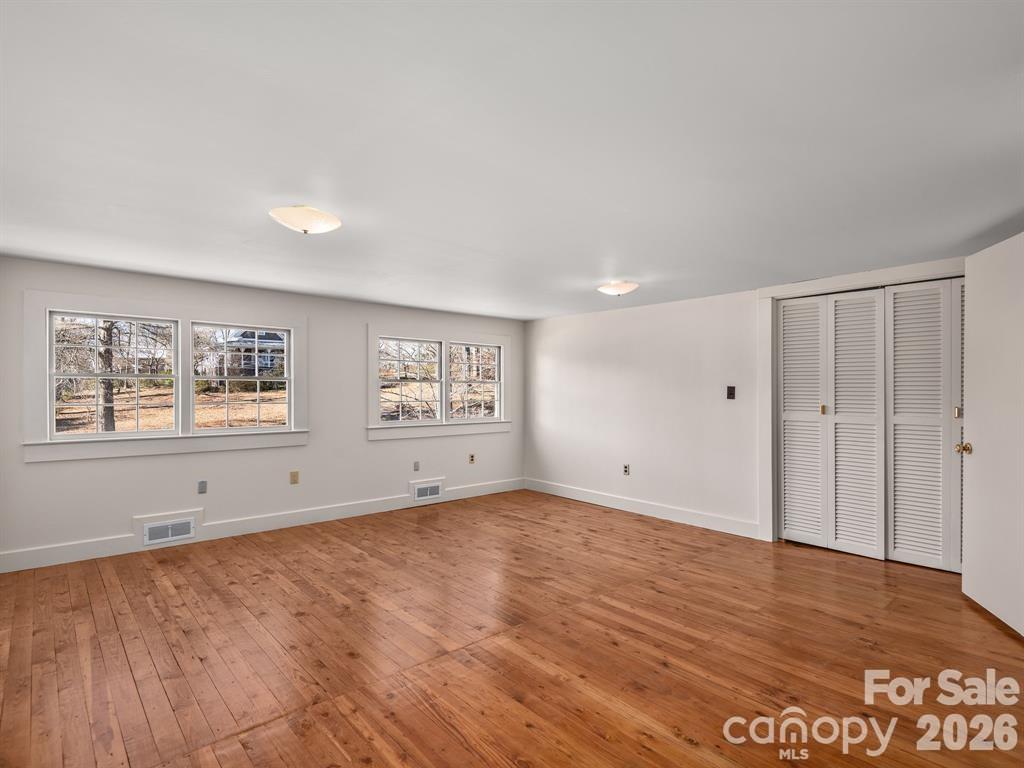 143 S Ridgecrest Avenue Property Photo 21