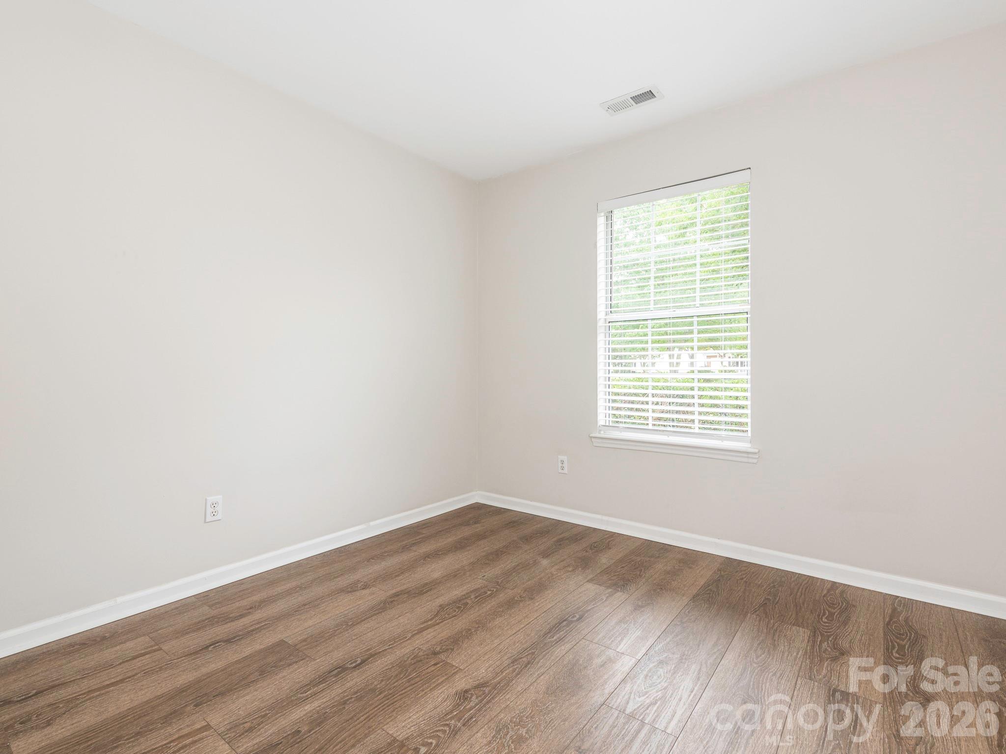 1037 Ridgefield Circle Property Photo 17