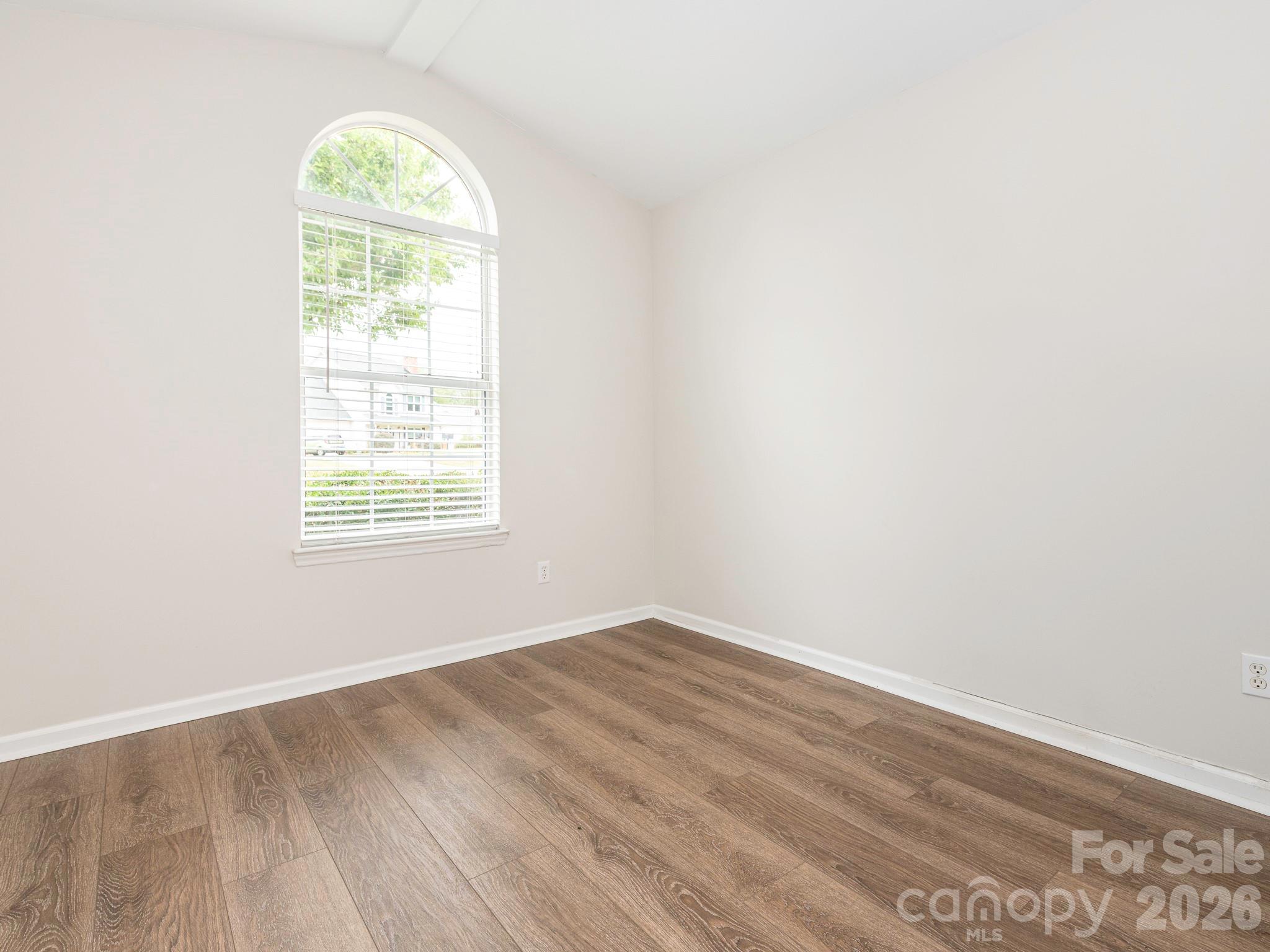 1037 Ridgefield Circle Property Photo 20