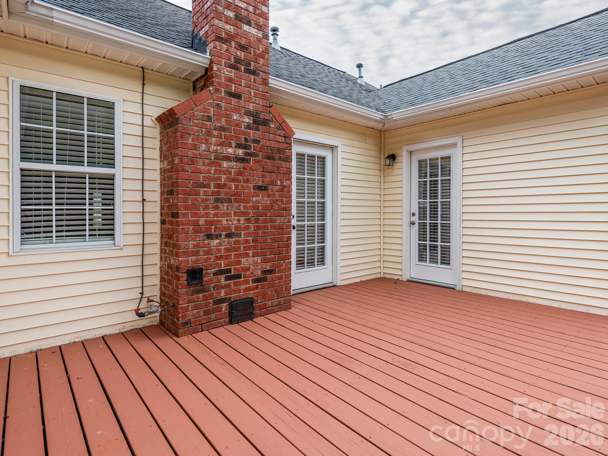 1037 Ridgefield Circle Property Photo 22