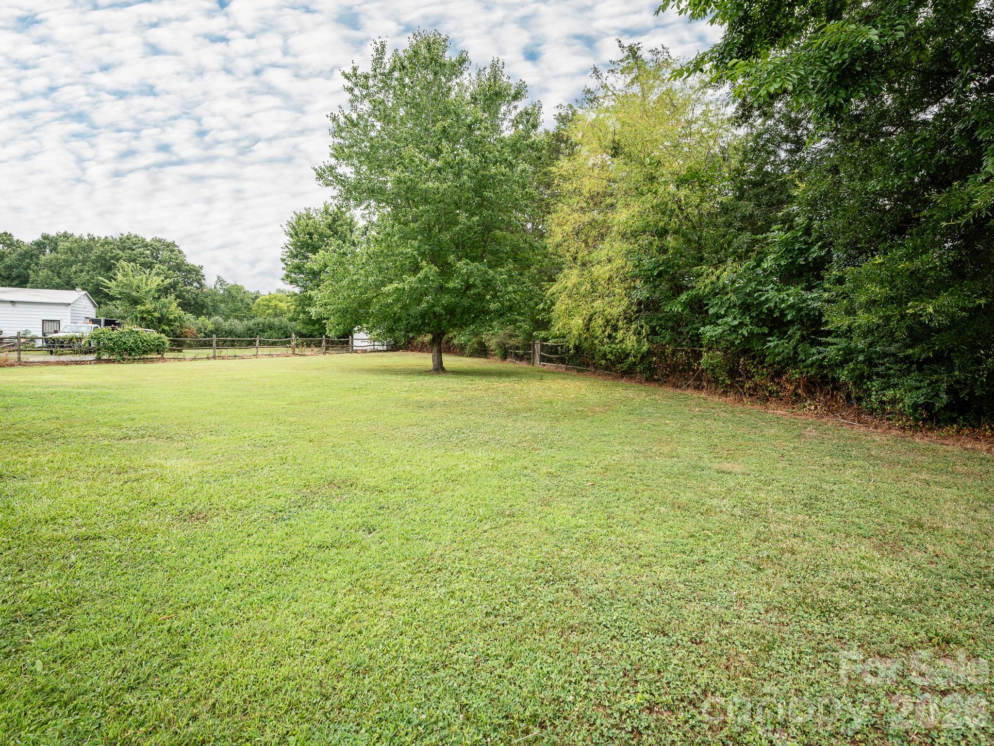 1037 Ridgefield Circle Property Photo 26