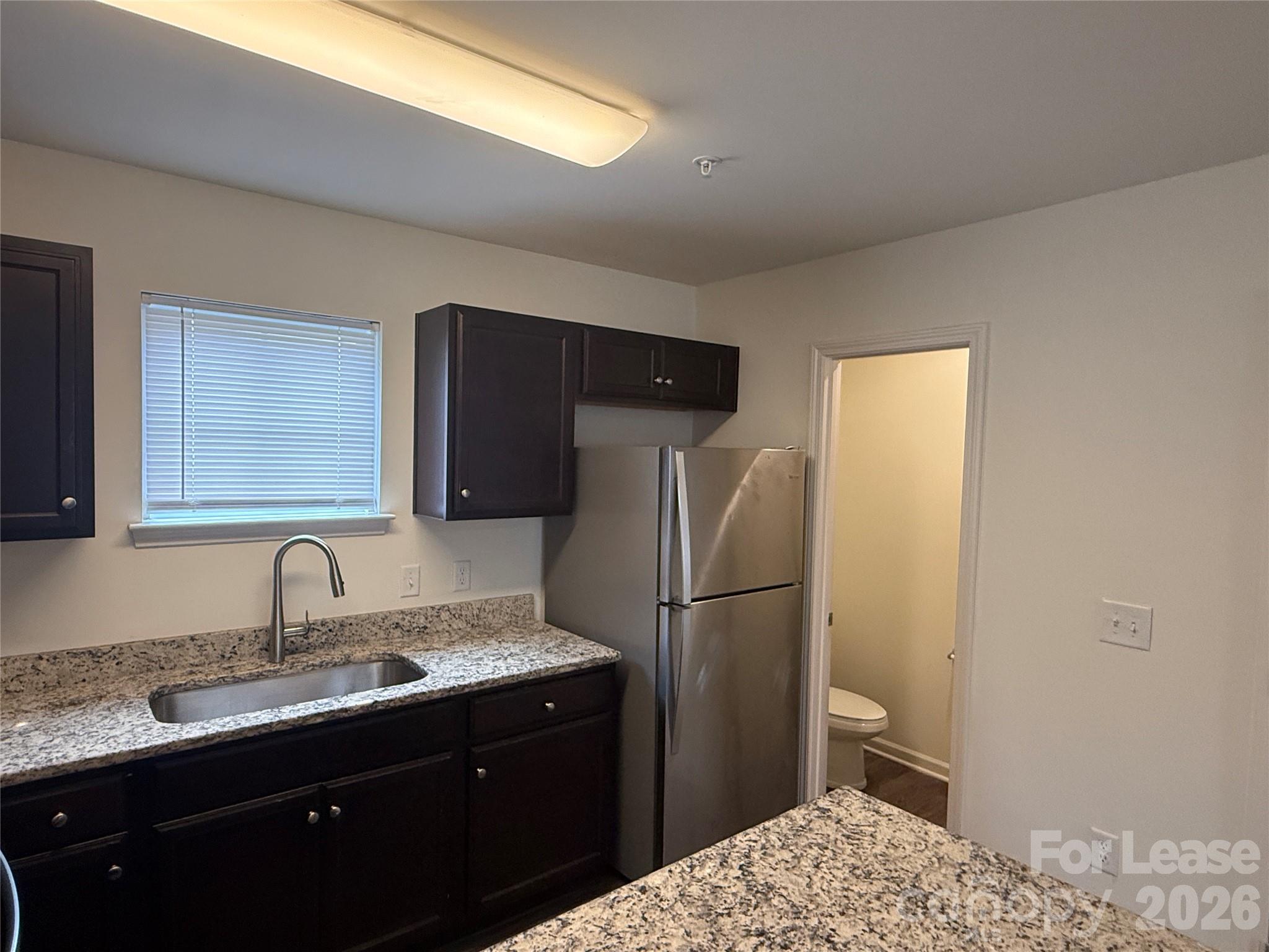 2021 Oakdale Road M Property Photo 3