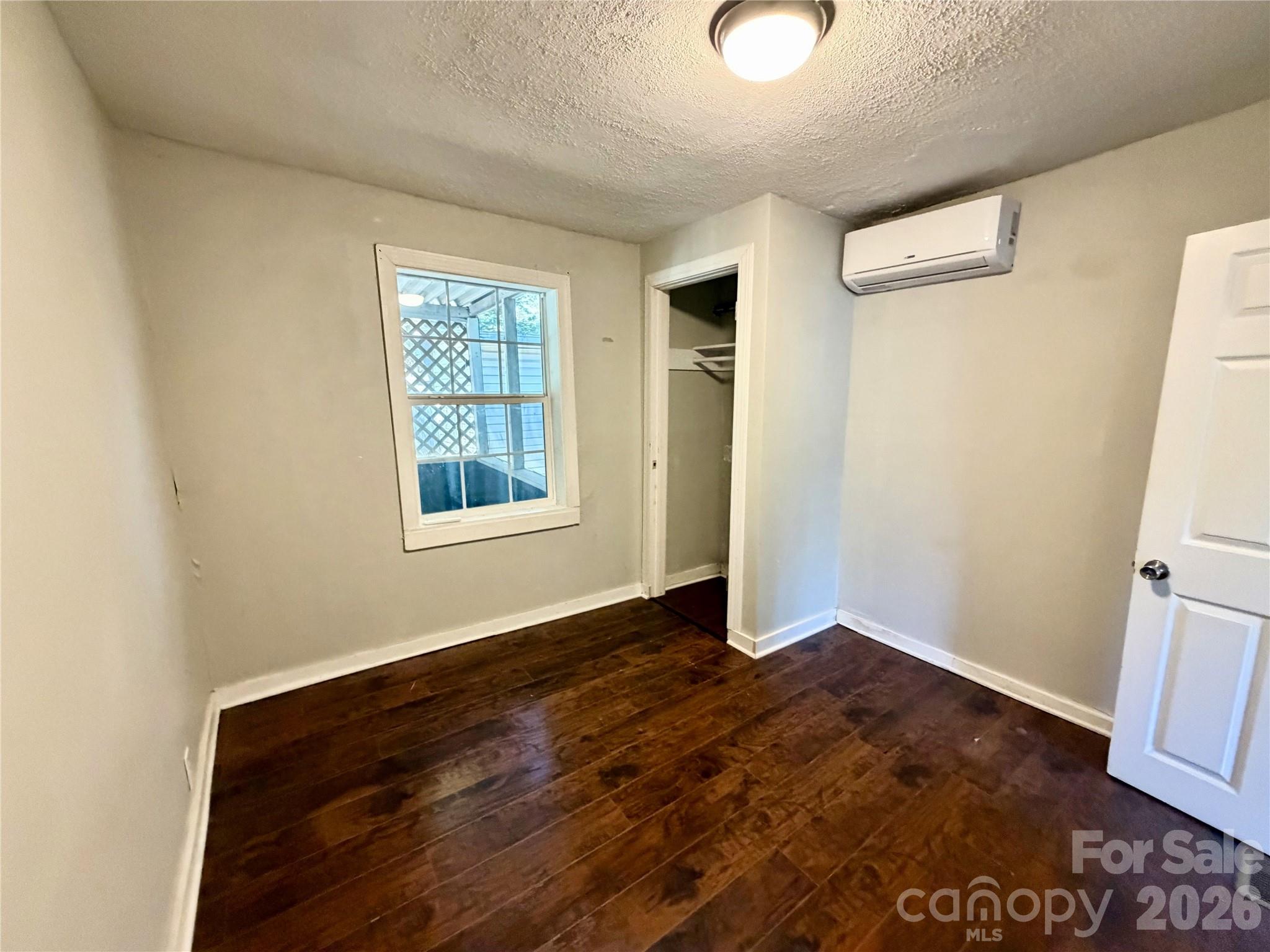 6 Leita Lane Property Photo 11