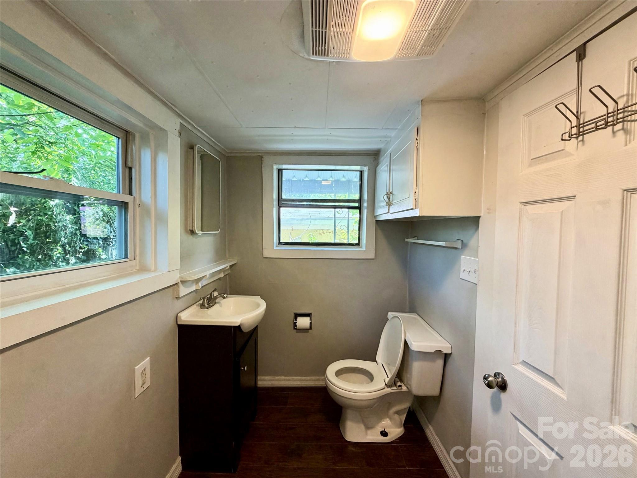 6 Leita Lane Property Photo 13