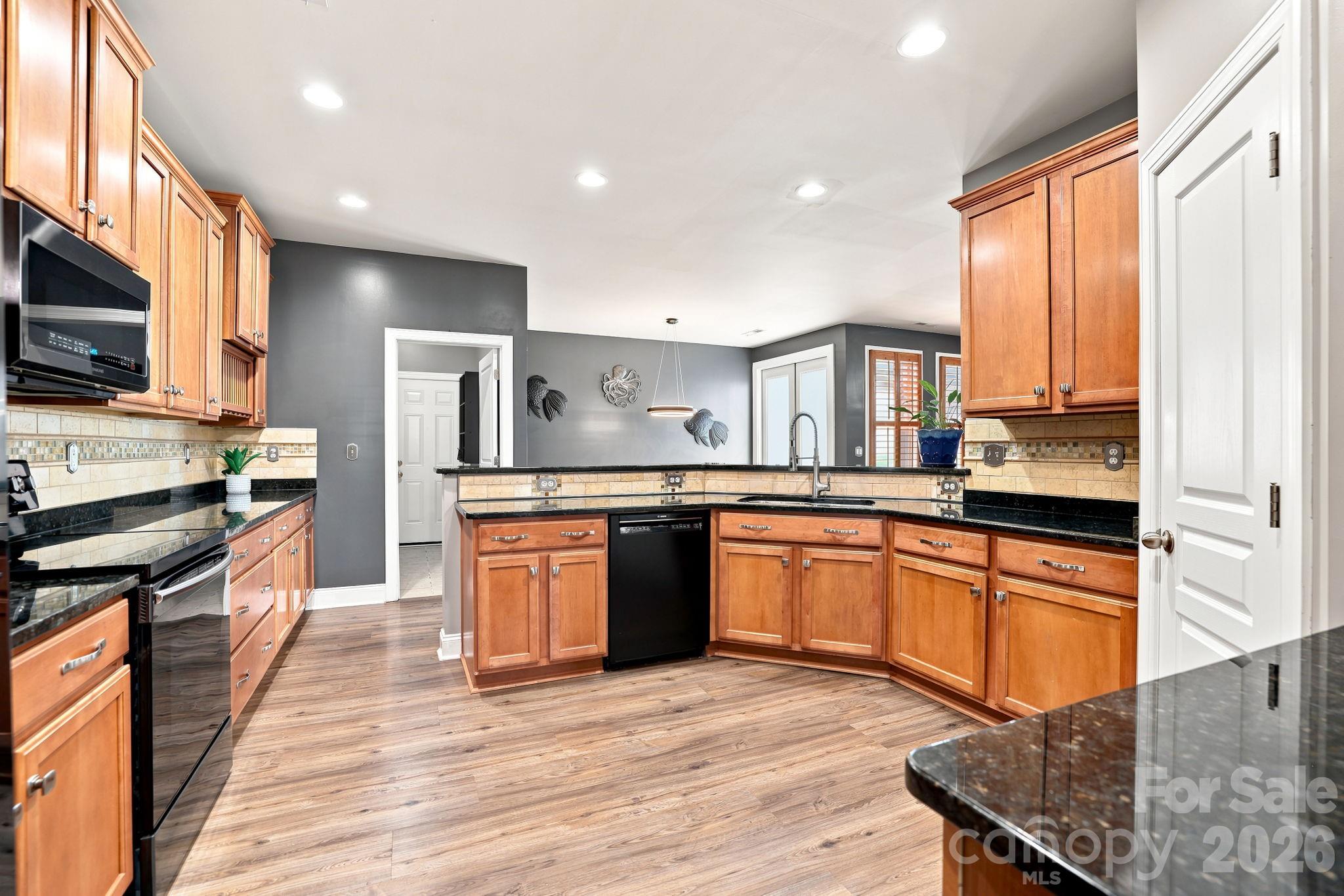 1404 Belmont Stakes Avenue Property Photo 8