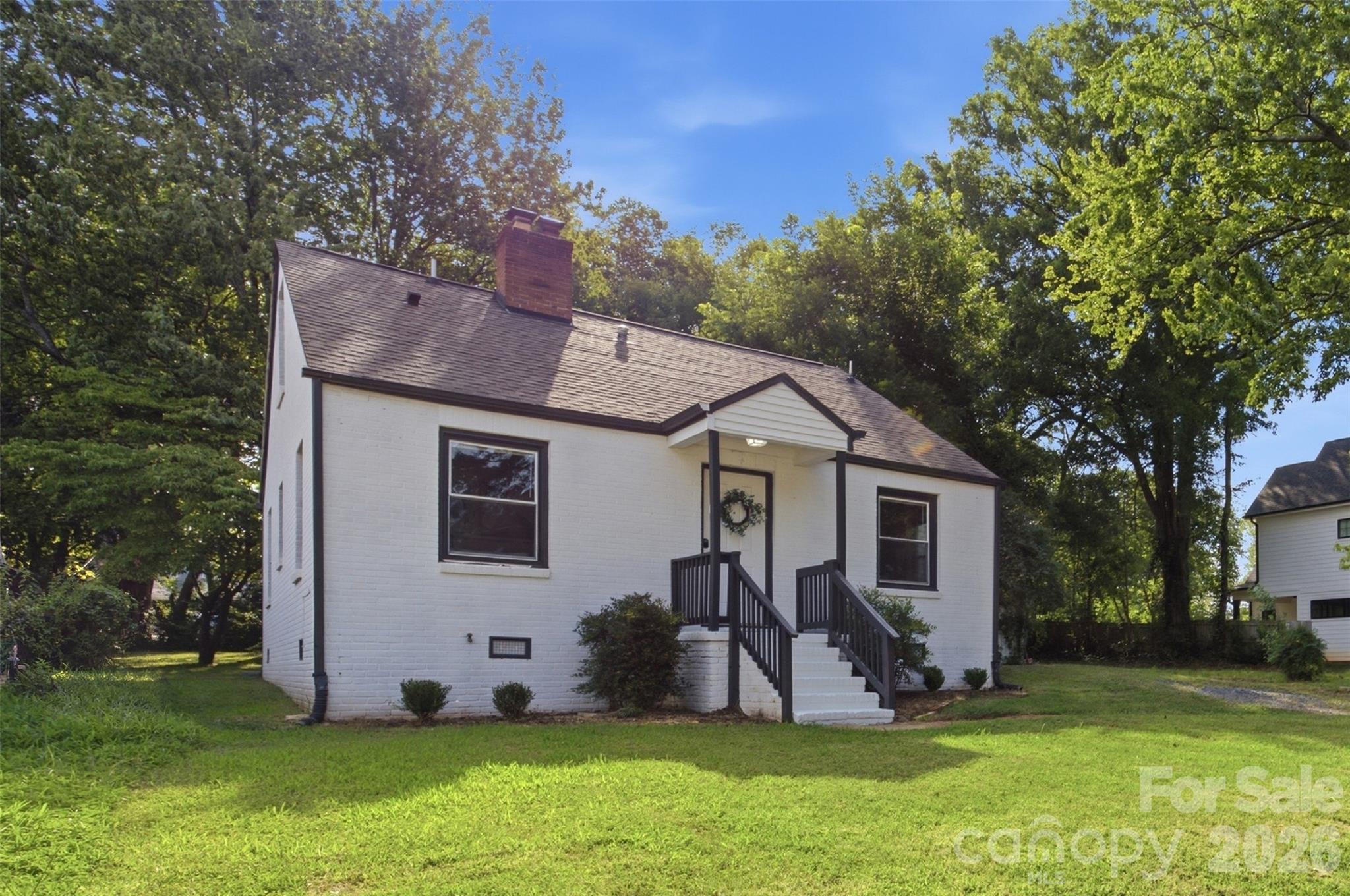 2516 Elon Street Property Photo 3