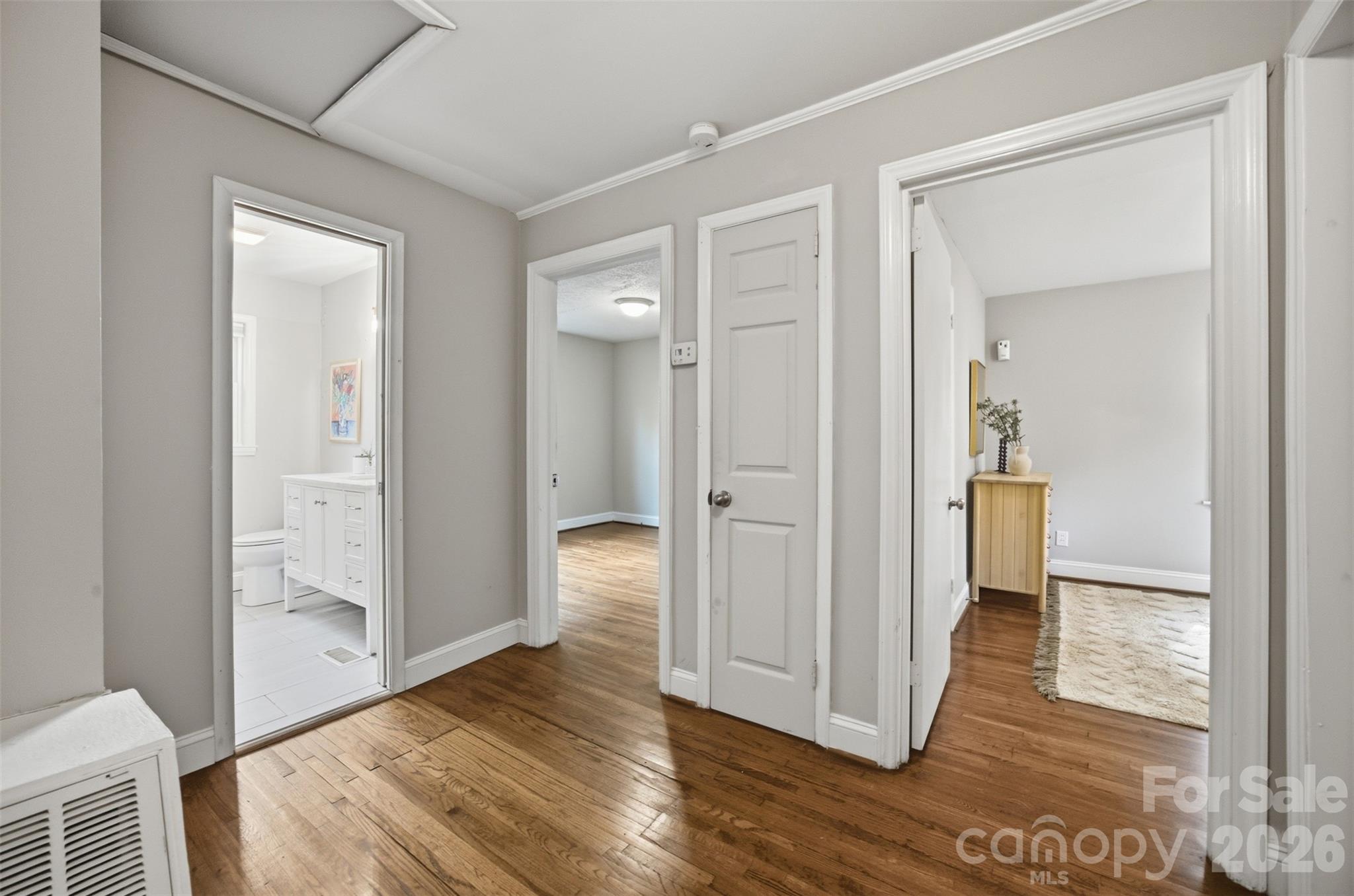 2516 Elon Street Property Photo 9