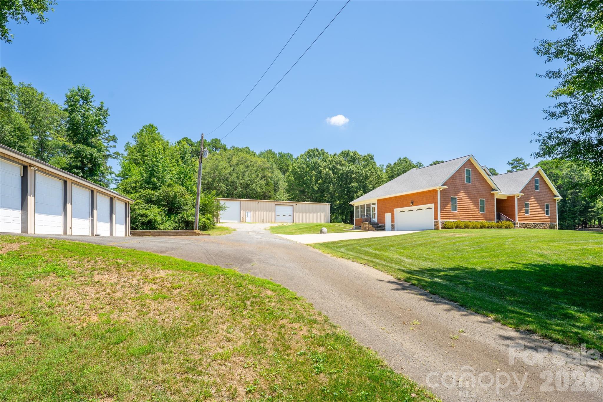 15027 Beatties Ford Road Property Photo 3
