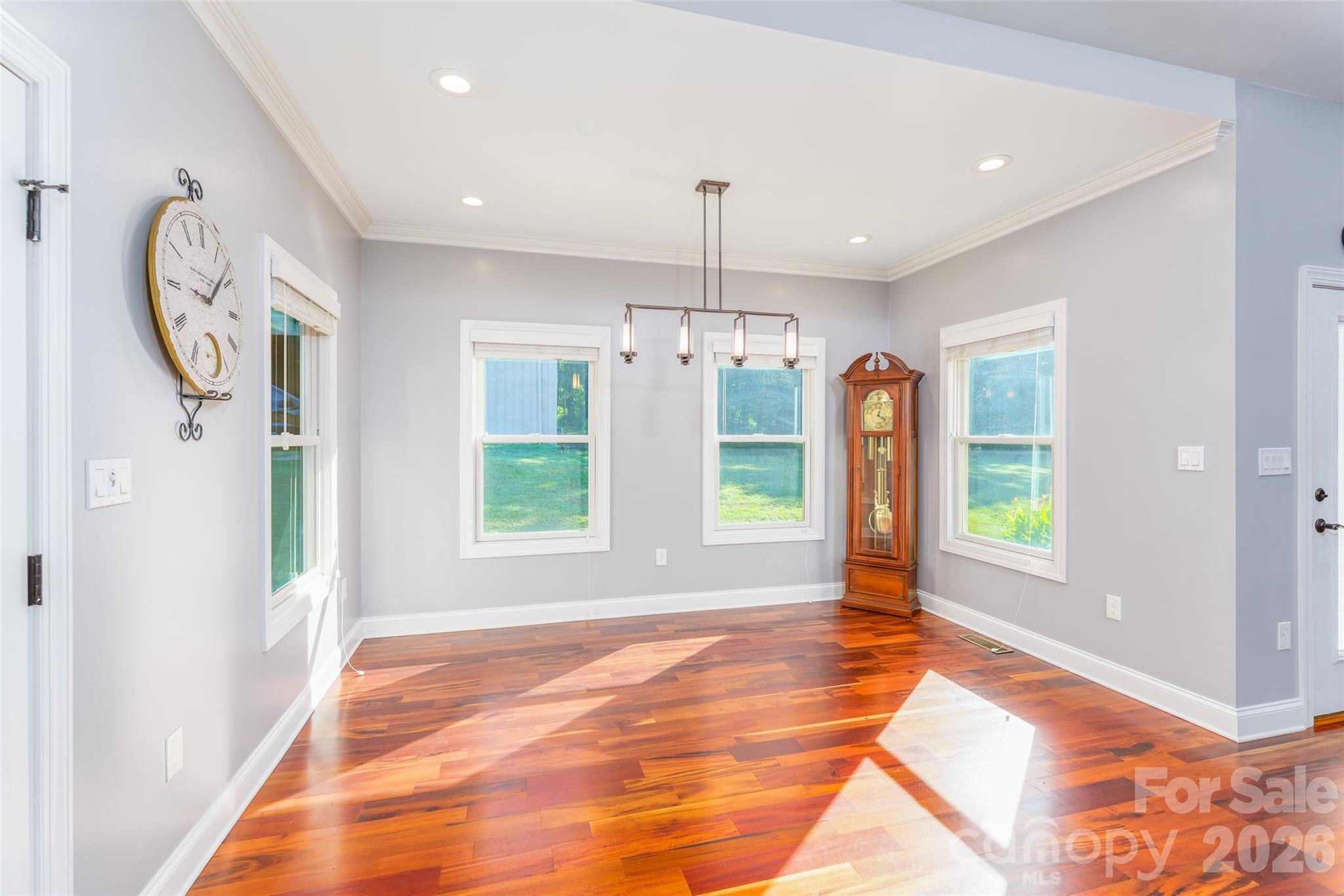 15027 Beatties Ford Road Property Photo 11