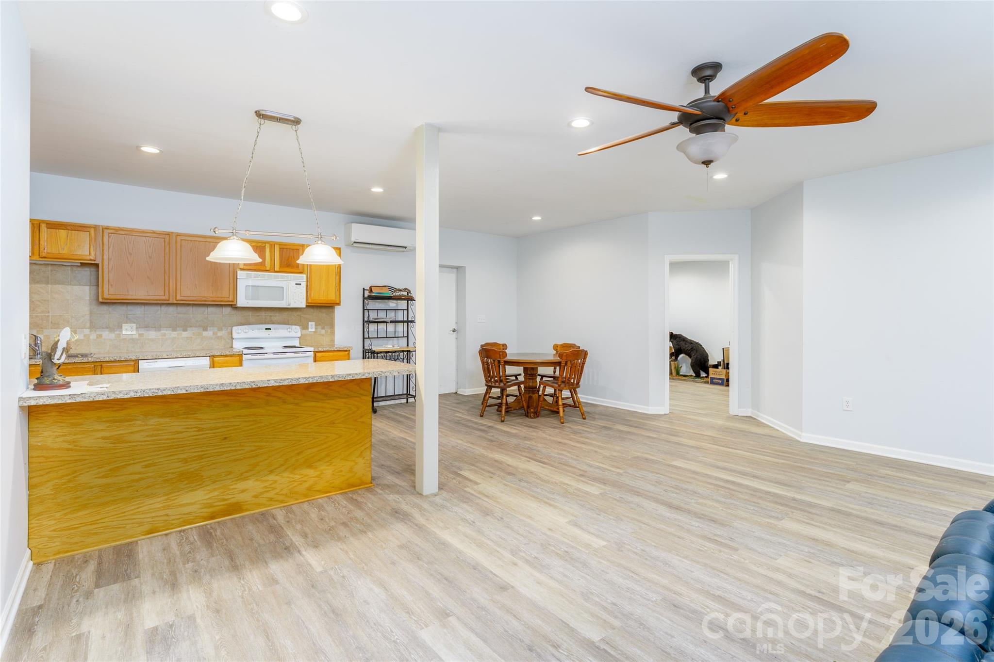 15027 Beatties Ford Road Property Photo 32