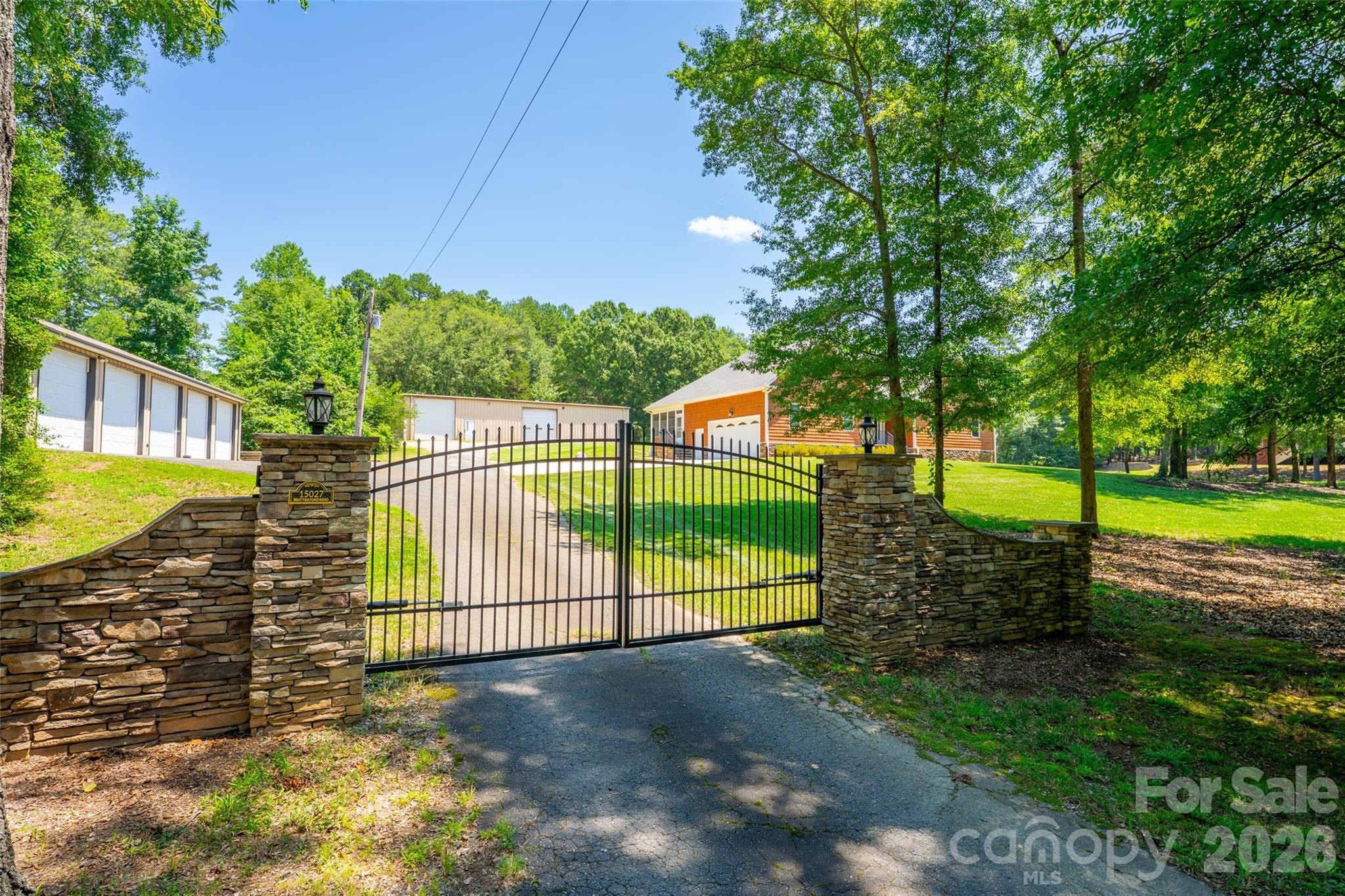 15027 Beatties Ford Road Property Photo 38