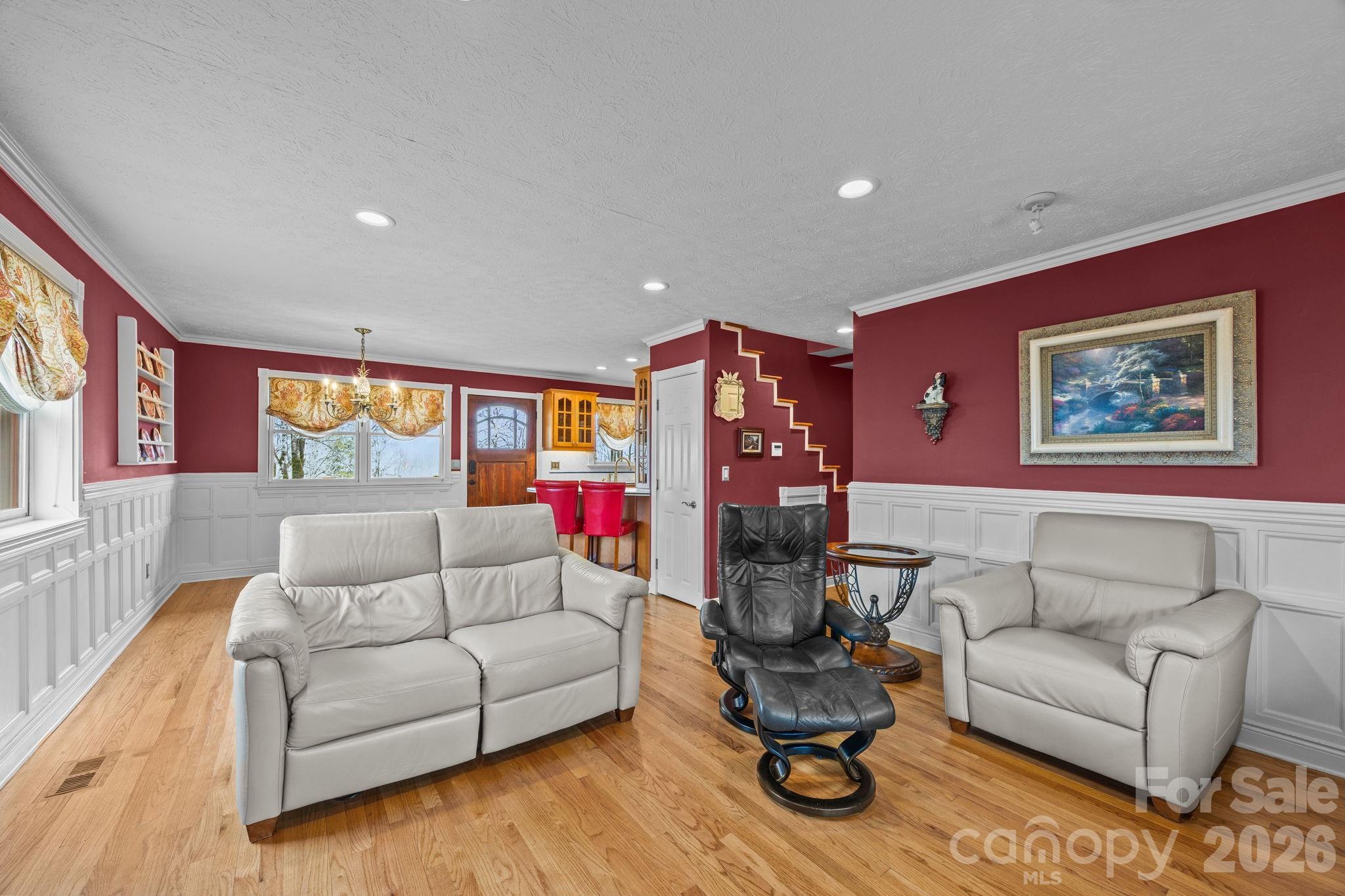 6773 Pinnacle Mountain Road Property Photo 8