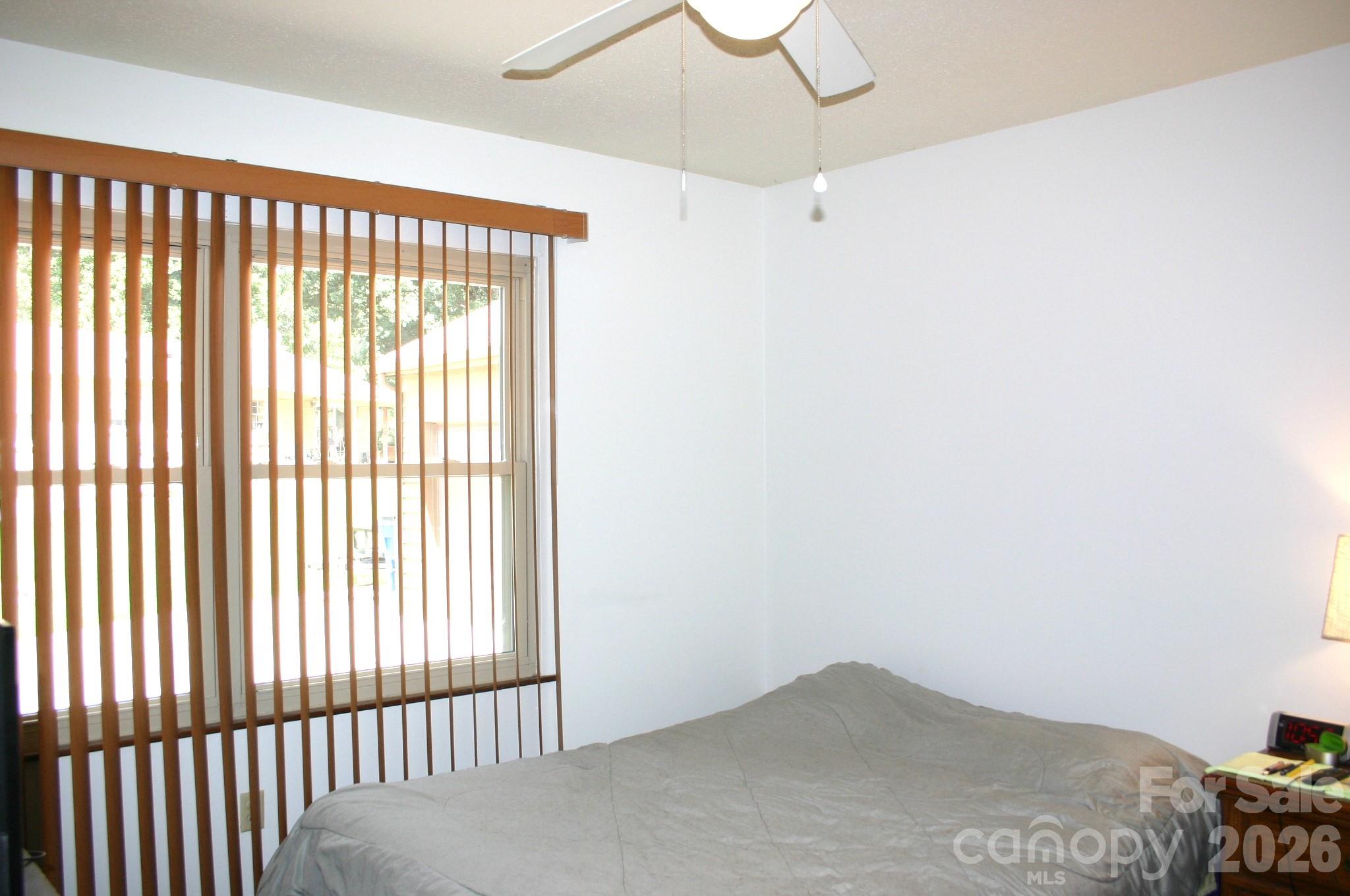 1647 Woodridge Circle Property Photo 23