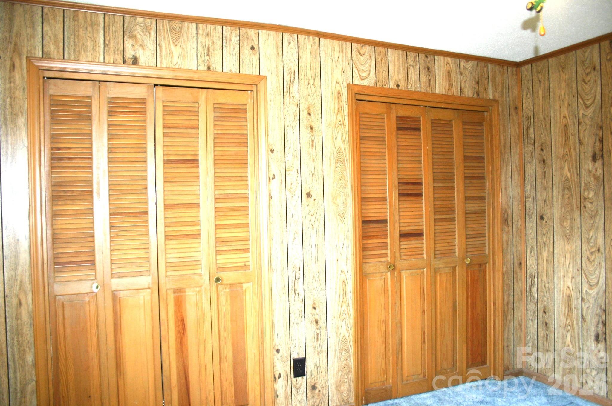 1647 Woodridge Circle Property Photo 27