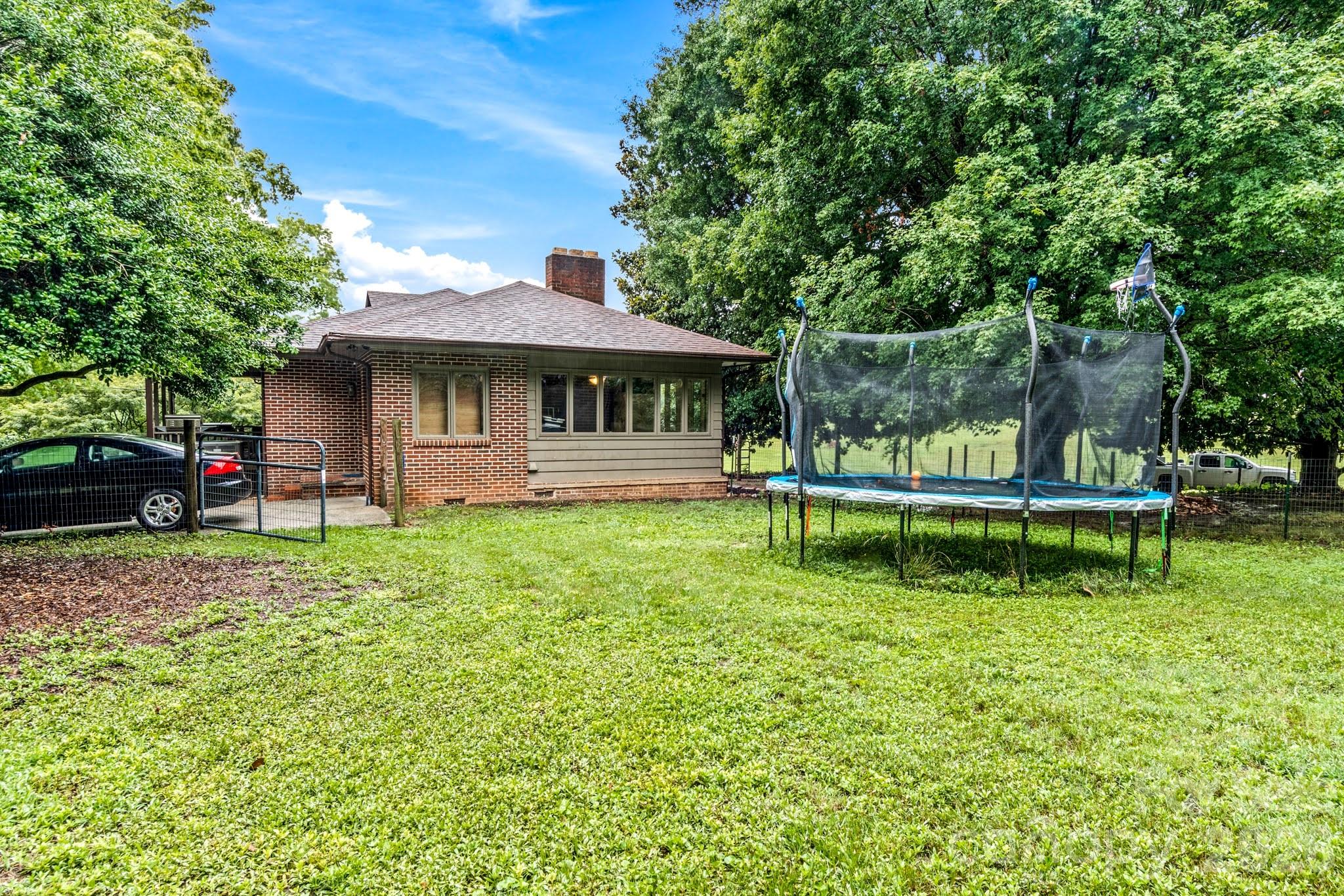 226 Pleasant Hill Drive Property Photo 35