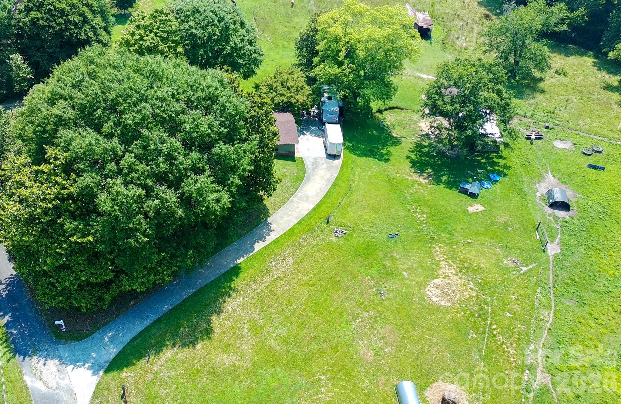 226 Pleasant Hill Drive Property Photo 40