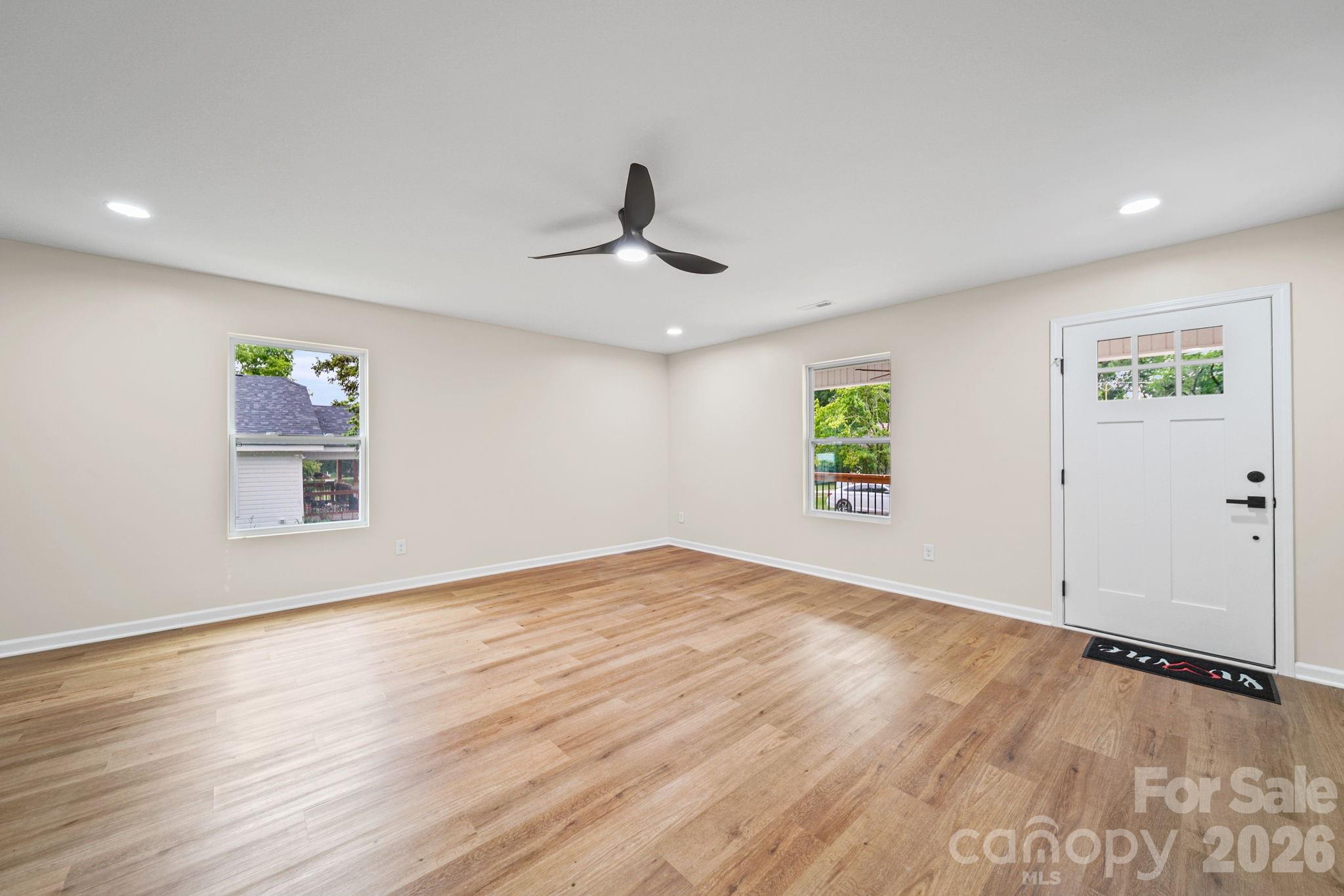 113.5 Graham Street Property Photo 6