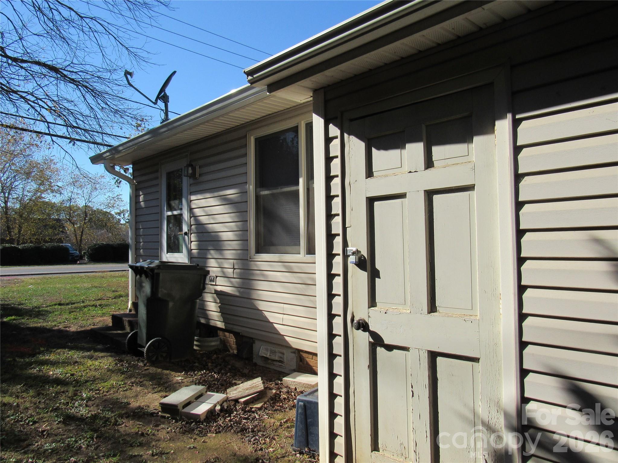 104 Neely Court Property Photo 8
