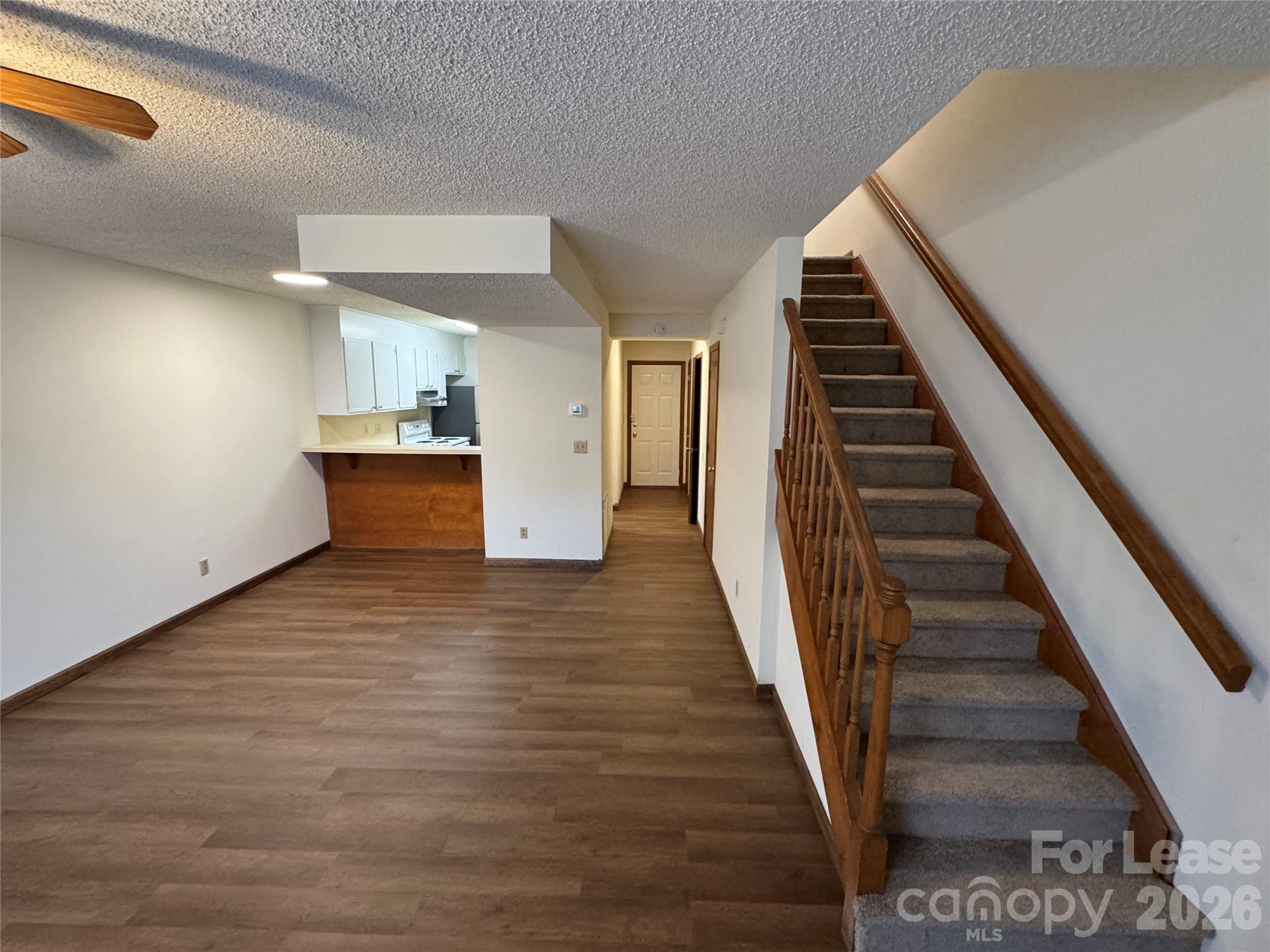 2033 Oakdale Road F Property Photo 2
