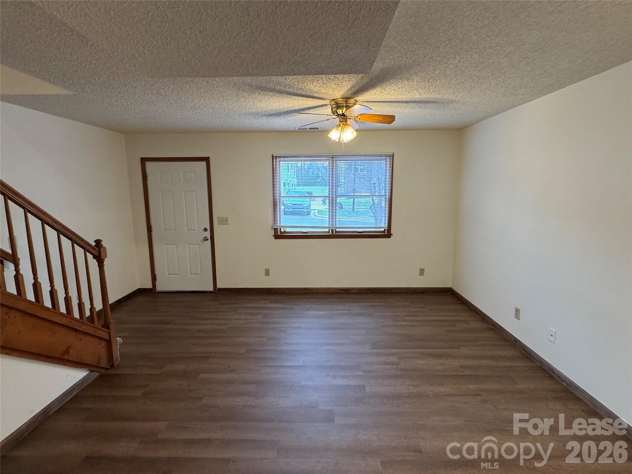 2033 Oakdale Road F Property Photo 3