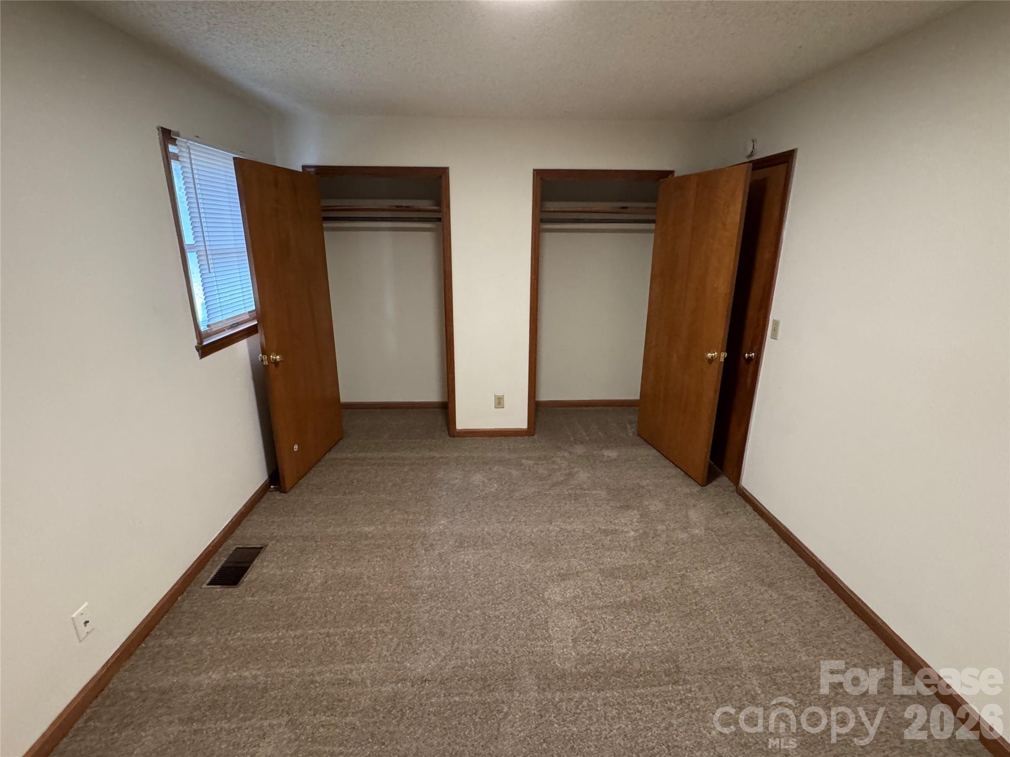 2033 Oakdale Road F Property Photo 7