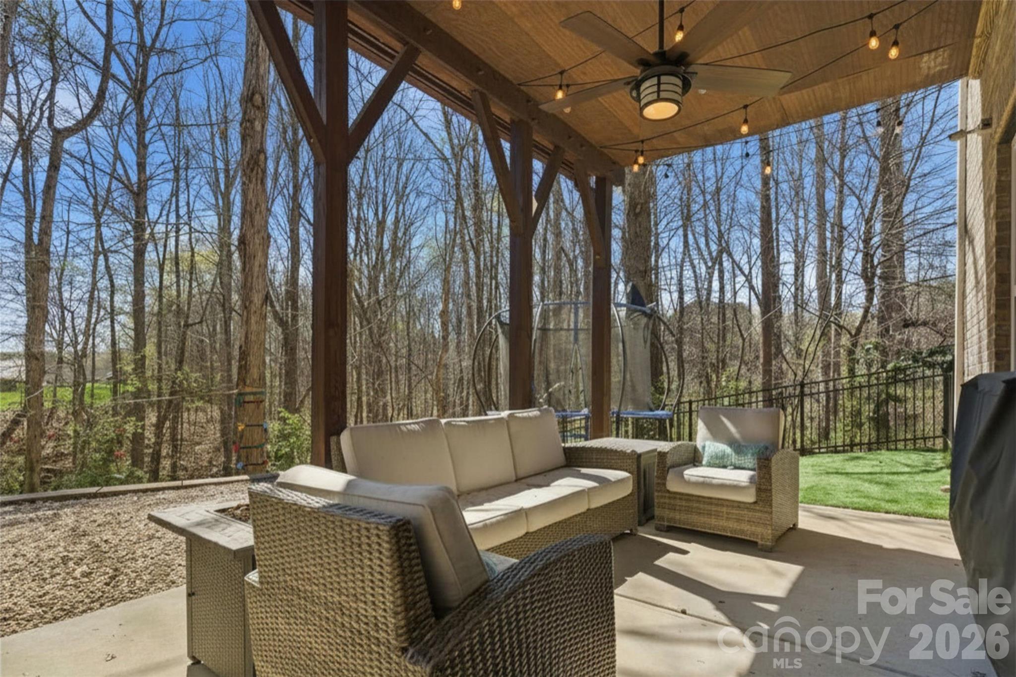 968 Rock Forest Way Property Photo 40